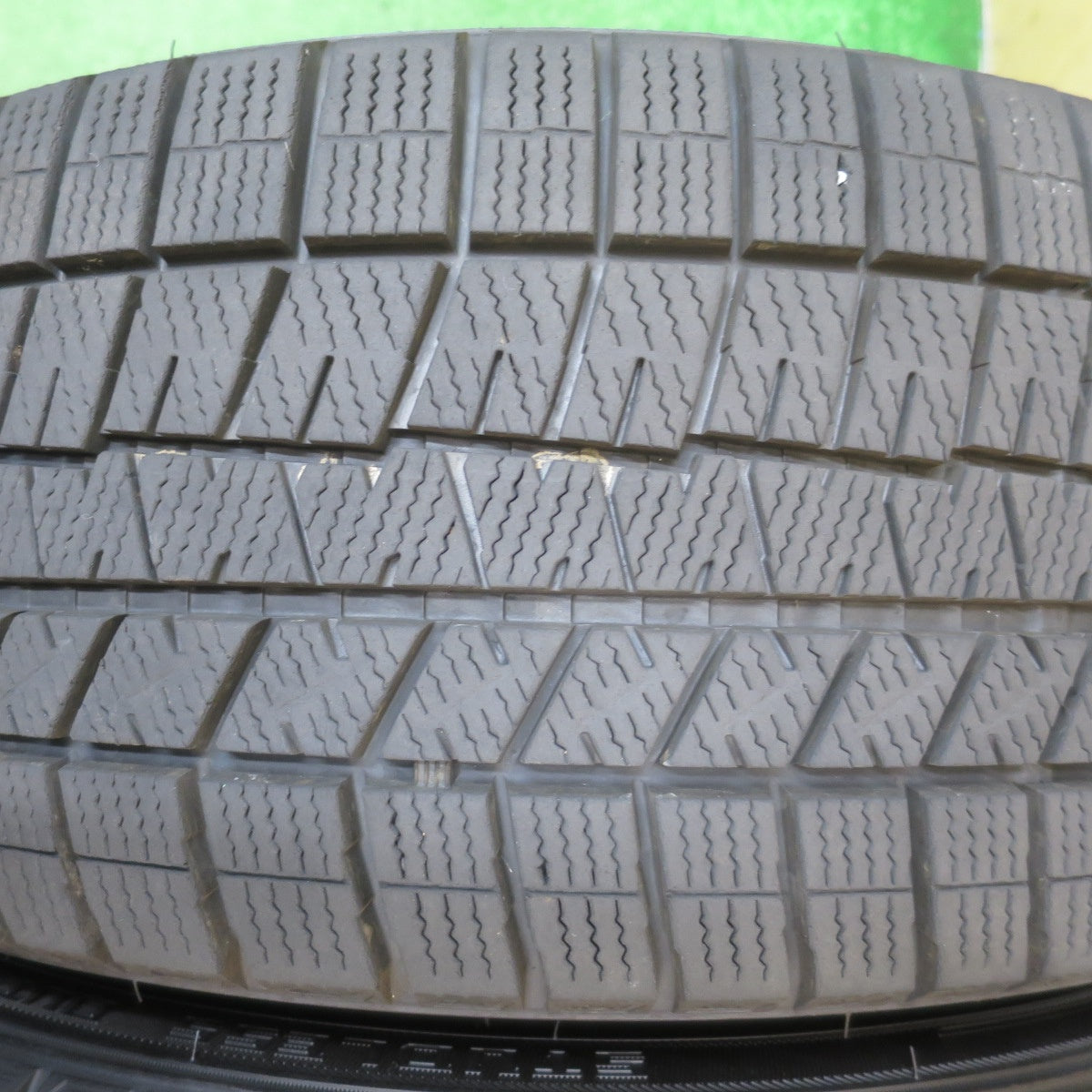 バリ溝!23年!キレイ!9.5分★スタッドレス 215/45R18 ダンロップ ウインターマックス03 STRANGER ストレンジャー 18インチ PCD114.3/5H★5081305NJス