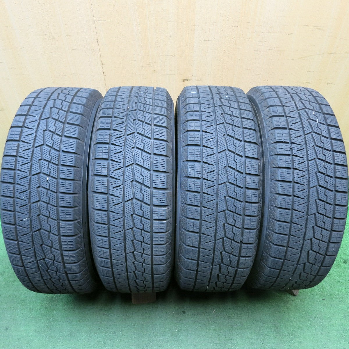 バリ溝!23年!ほぼ10分★スタッドレス 215/60R16 ヨコハマ アイスガード iG70 AZ SPORTS AZスポーツ 16インチ PCD114.3/5H★5082302HAス