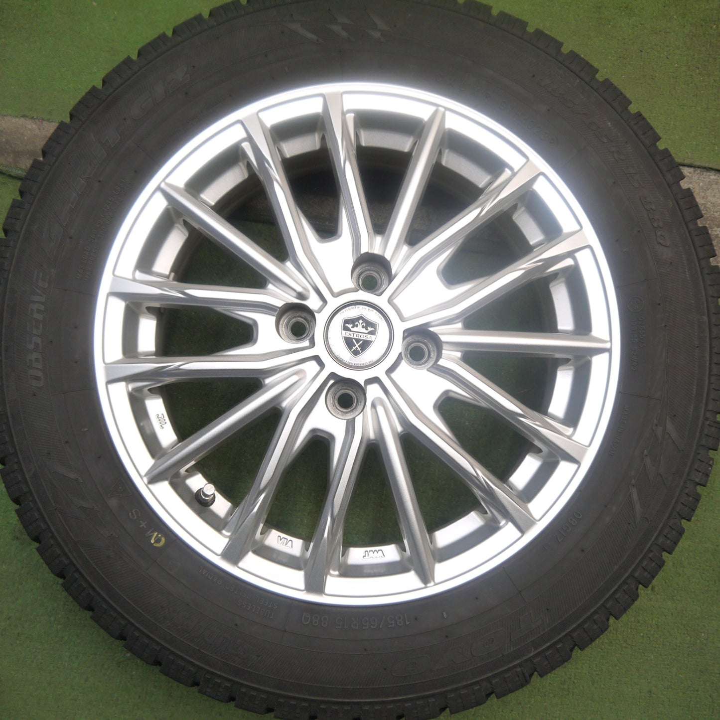 バリ溝!23年!キレイ!9.5分★スタッドレス 185/65R15 トーヨー オブザーブ ガリット GIZ ESTROSA DF-10 エステローザ 15インチ PCD100/4H★5092402Hス