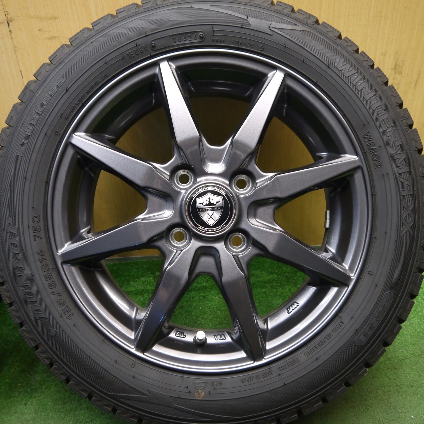 ほぼ未使用!24年!キレイ★スタッドレス 155/65R14 ダンロップ ウインターマックス WM02 ESTROSA EST-8S エステローザ 14インチ PCD100/4H★5082508Hス