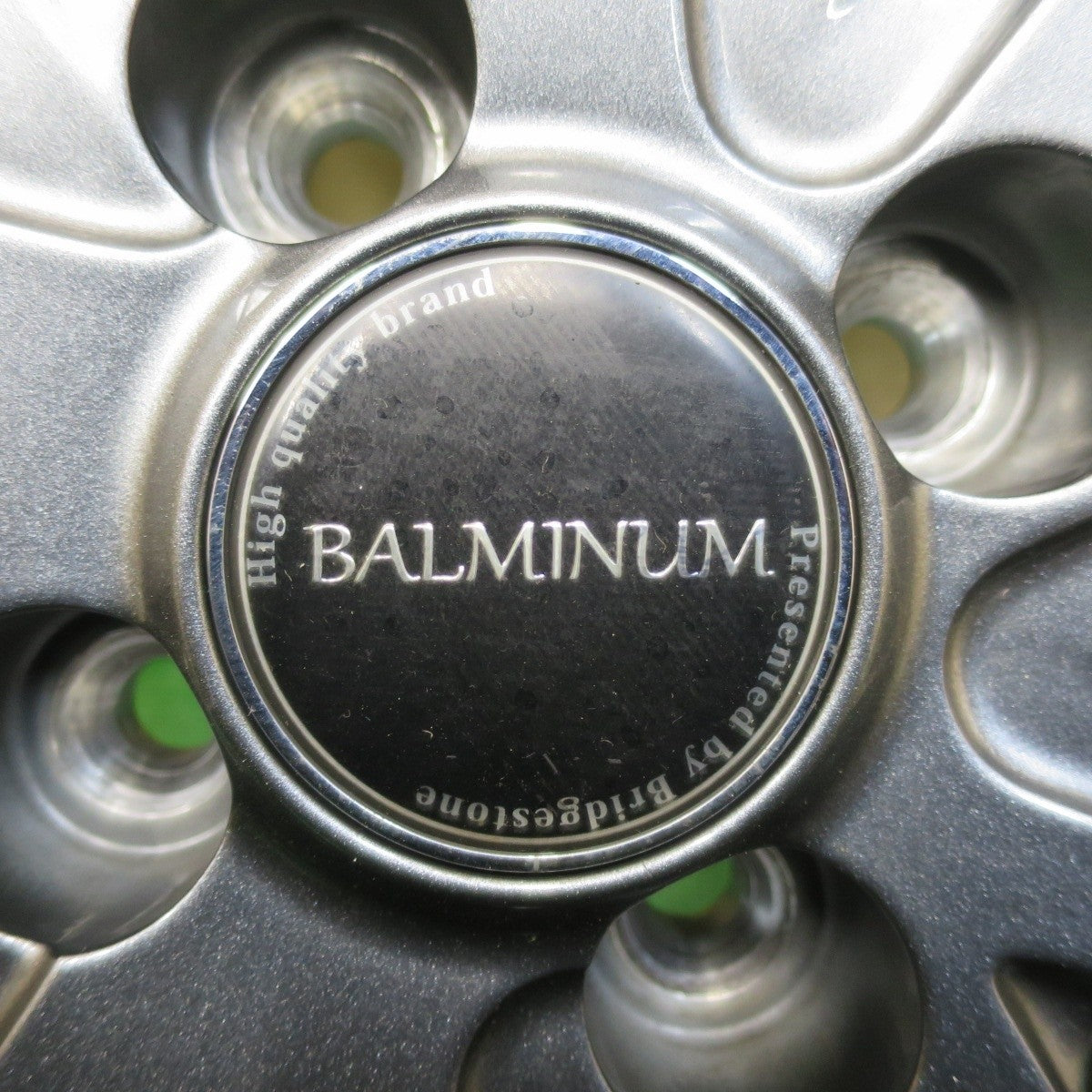 キレイ★スタッドレス 175/65R15 ブリヂストン ブリザック VRX BALMINUM バルミナ 15インチ PCD100/4H★5021004イス
