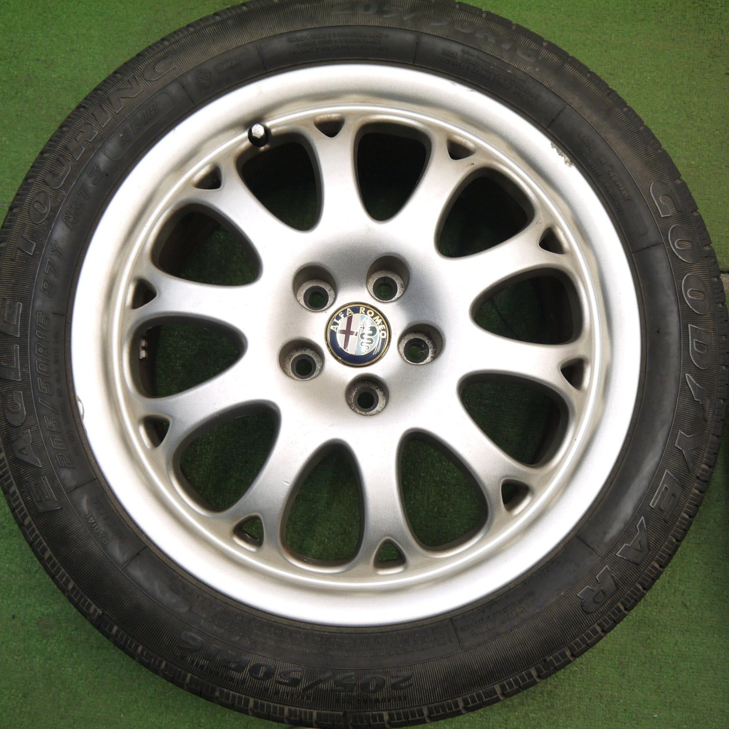 キレイ★アルファロメオ 916 スパイダー 純正 205/50R16 グッドイヤー イーグル ツーリング NCT3 4RIB 16インチ PCD98/5H★5043006Hノ
