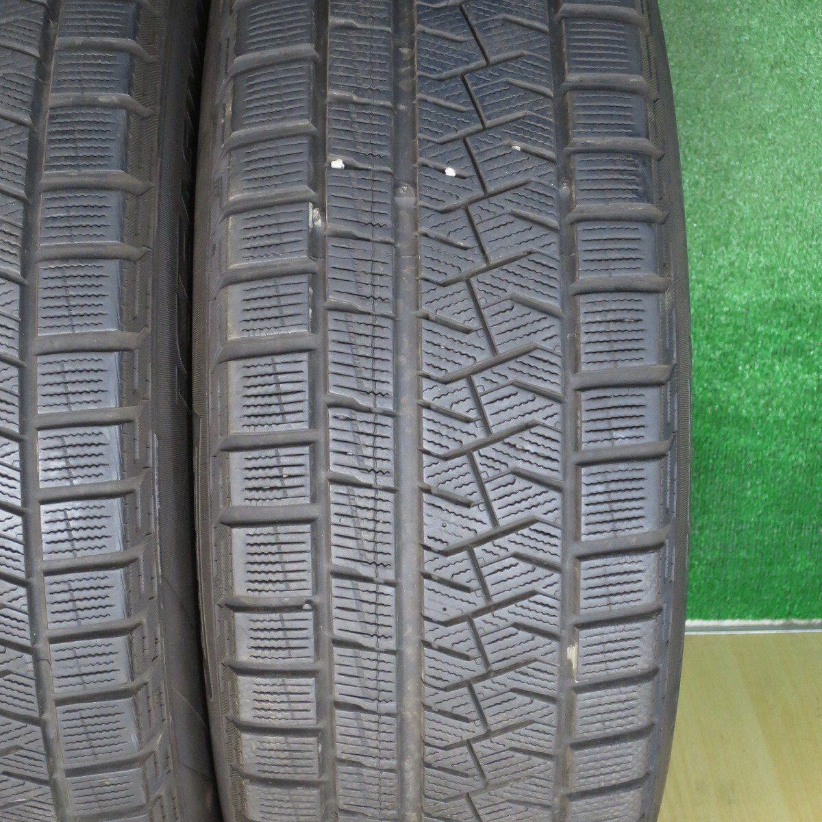キレイ★BMW 等 GELBUT 205/60R16 スタッドレス ピレリ アイスアシンメトリコ ゲルプート 16インチ PCD120/5H★2030807クス