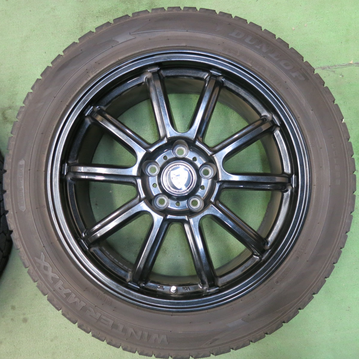 キレイ★スタッドレス 235/50R18 ダンロップ ウインターマックス WM02 ESTROSA エステローザ 18インチ PCD114.3/5H★5082602SKス
