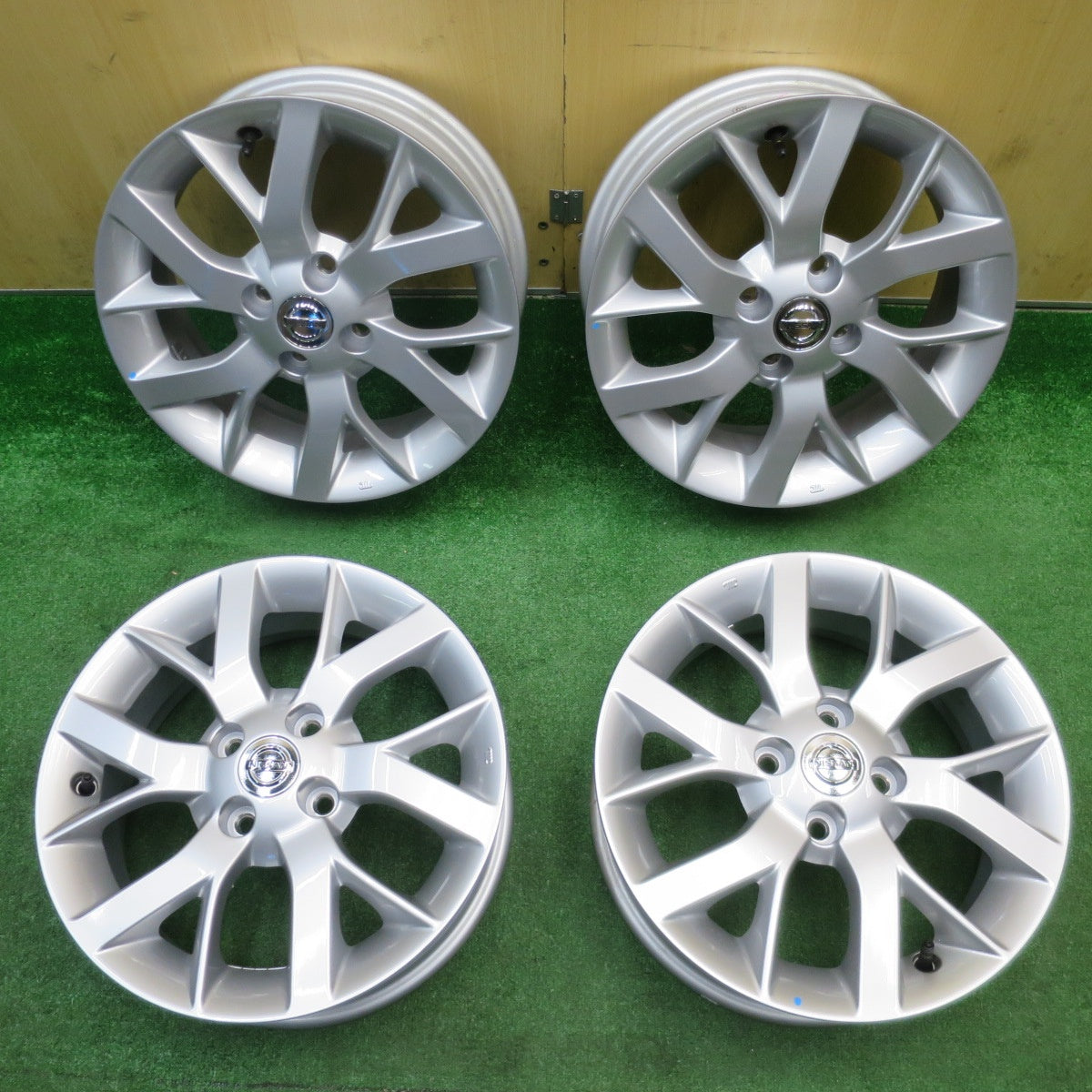新車外し★日産 E12 ノート 純正 ホイール 15インチ 15×5.5J PCD100/4H★5111602NJホ