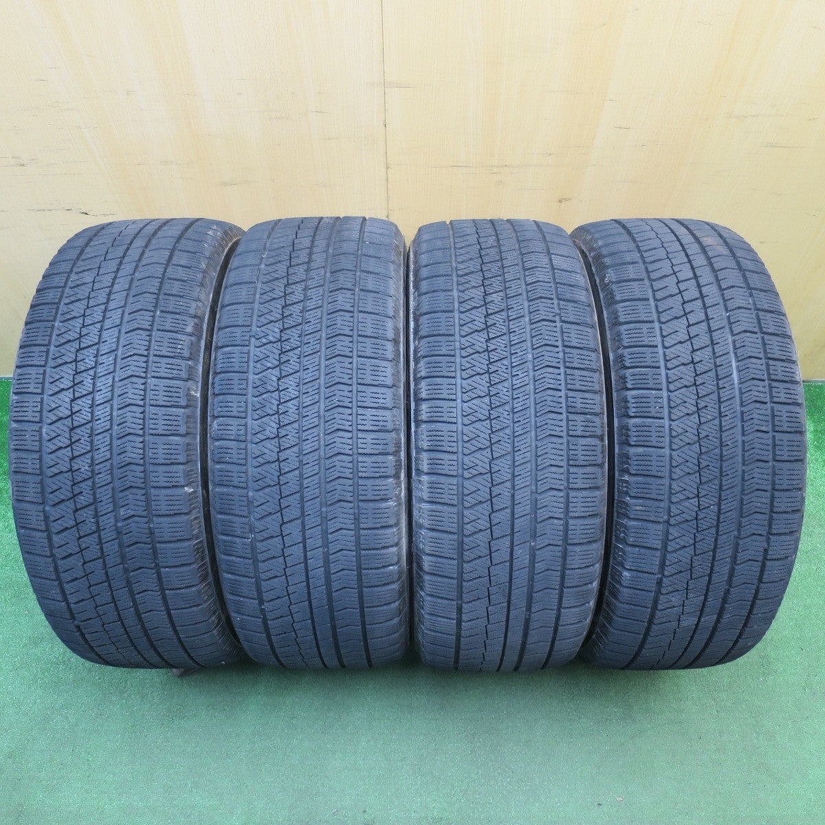バリ溝!キレイ!8.5分★トヨタ 30系 アルファード ヴェルファイア SC ZG 純正 235/50R18 スタッドレス ブリヂストン ブリザック VRX2 18インチ PCD114.3/5H★6020501NJス