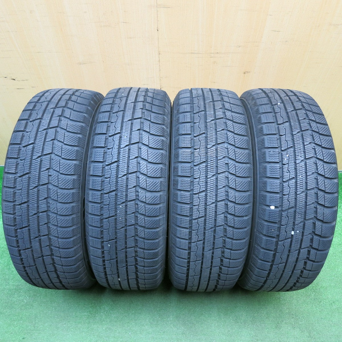 バリ溝!8.5分★スタッドレス 195/65R15 トーヨー ウインター トランパス TX JOKER ジョーカー 15インチ PCD114.3/5H★6011708HAス