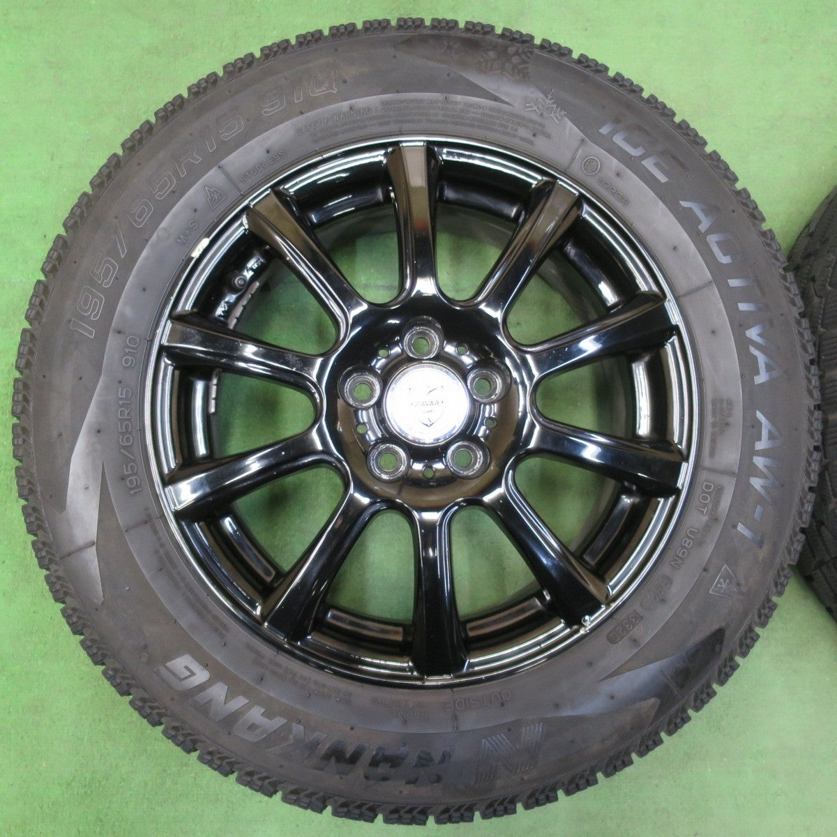 バリ溝!9.5分★プリウス 等 195/65R15 スタッドレス ナンカン アイスアクティバ AW-1 トーヨー オブザーブ ガリット GIZ JOKER 15インチ PCD100/5H★5011806イス
