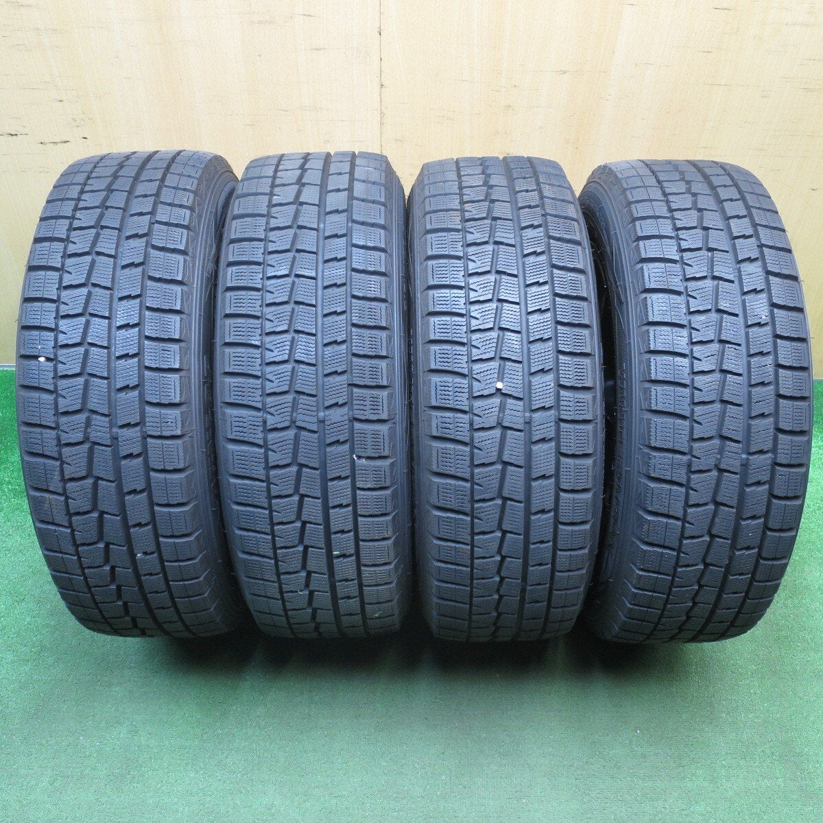 バリ溝!キレイ!9.5分以上★ミニ R60 クロスオーバー 等 KELLENERS sport 205/60R16 スタッドレス ダンロップ ウインターマックス WM01 ケレナーズ スポーツ 16インチ PCD120/5H★2121307Hス