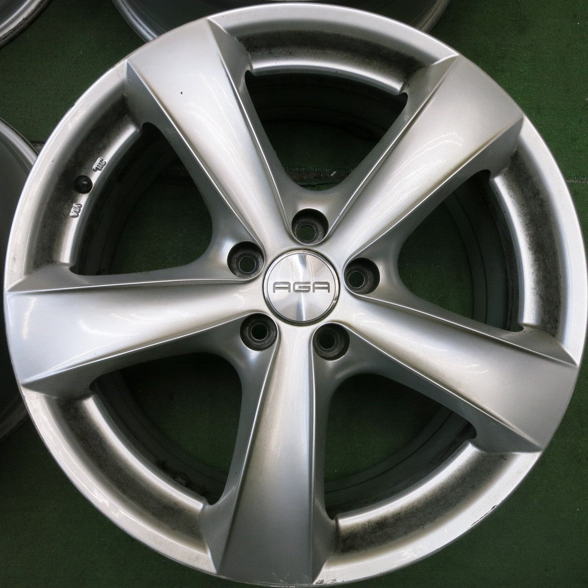 4本価格★ジャガー 等 AGA Nebel TARGA ネーベル タルガ 18インチ ホイール 18×8J PCD108/5H★5092515HAホ