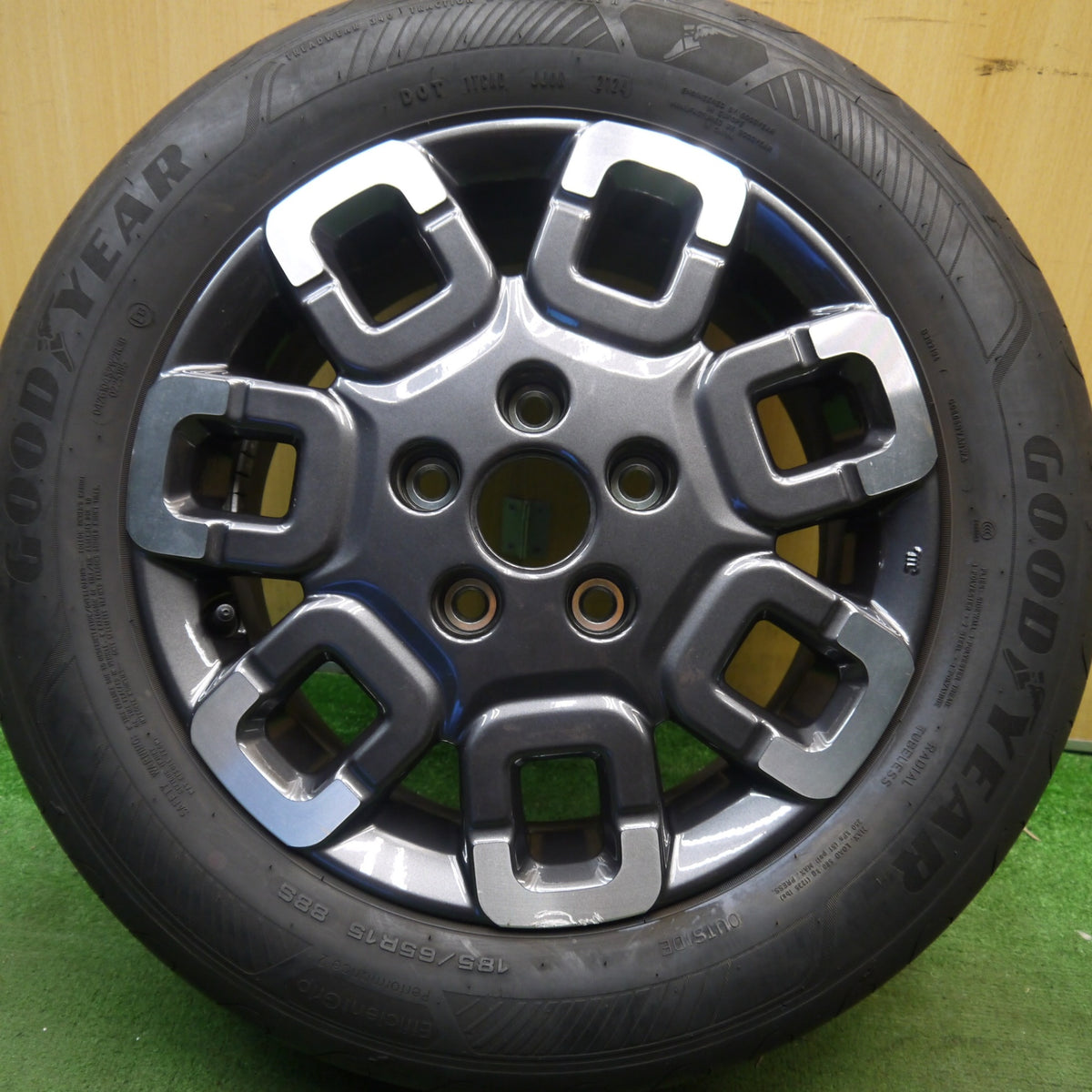 バリ溝!24年!9分!1本★ホンダ フリード クロスター 純正 185/65R15 グッドイヤー EfficientGrip Performance2 15インチ PCD114.3/5H★5100701Hノ