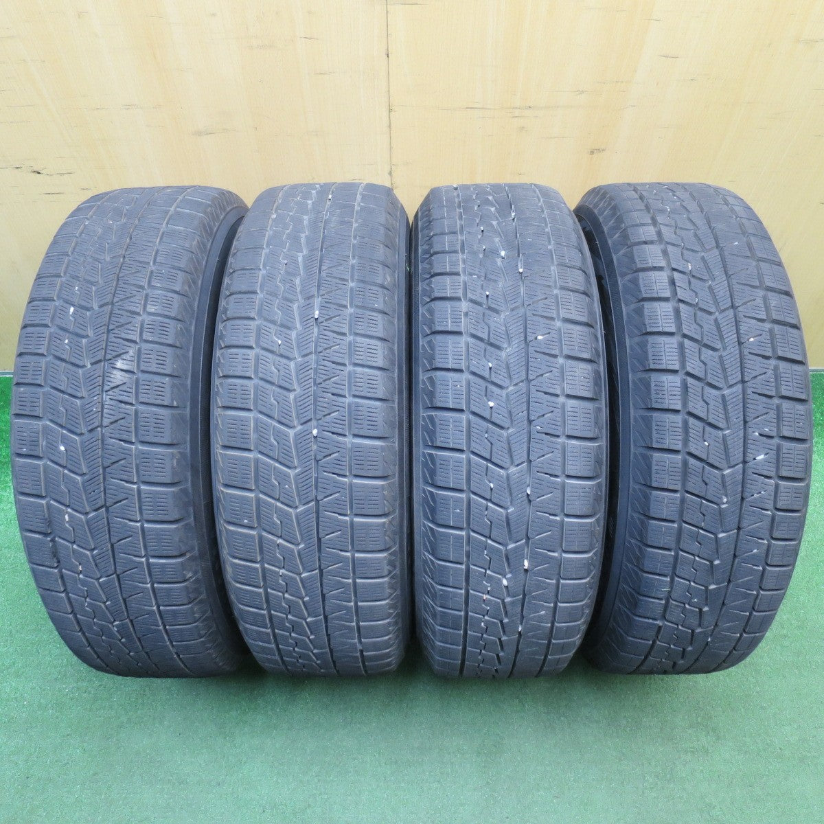 バリ溝!24年!キレイ!ほぼ10分★スタッドレス 195/65R16 ヨコハマ アイスガード iG70 MILLOUS VX ミルアス 16インチ PCD114.3/5H★6020602NJス