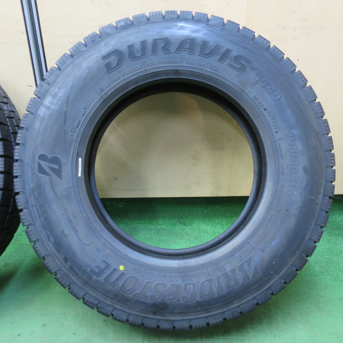 未使用!24年★トラック タイヤ 205/80R17.5 120/118N ブリヂストン デュラビス G640 DURAVIS 17.5インチ★5063005イノタ
