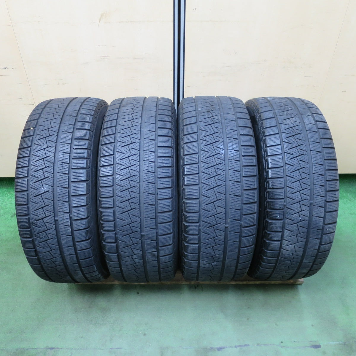4本価格★ワーゲン パサート CC 純正 235/55R17 スタッドレス ピレリ アイスアシンメトリコ 17インチ PCD112/5H★5112807TTス