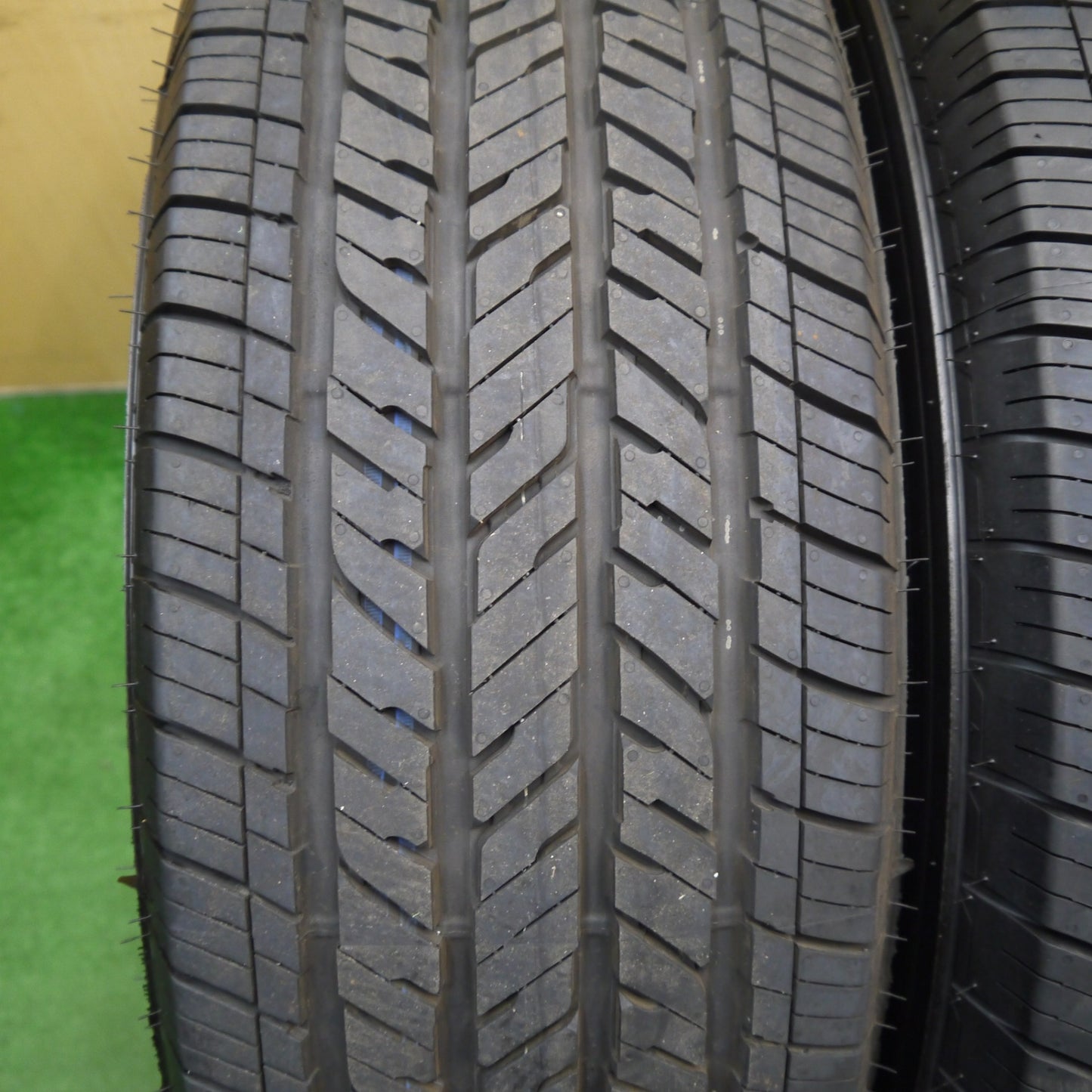 新車外し!25年★255/70R18 ブリヂストン デューラー H/T 685 DUELER 18インチ ジープ ラングラー 等★5061101KKノタ
