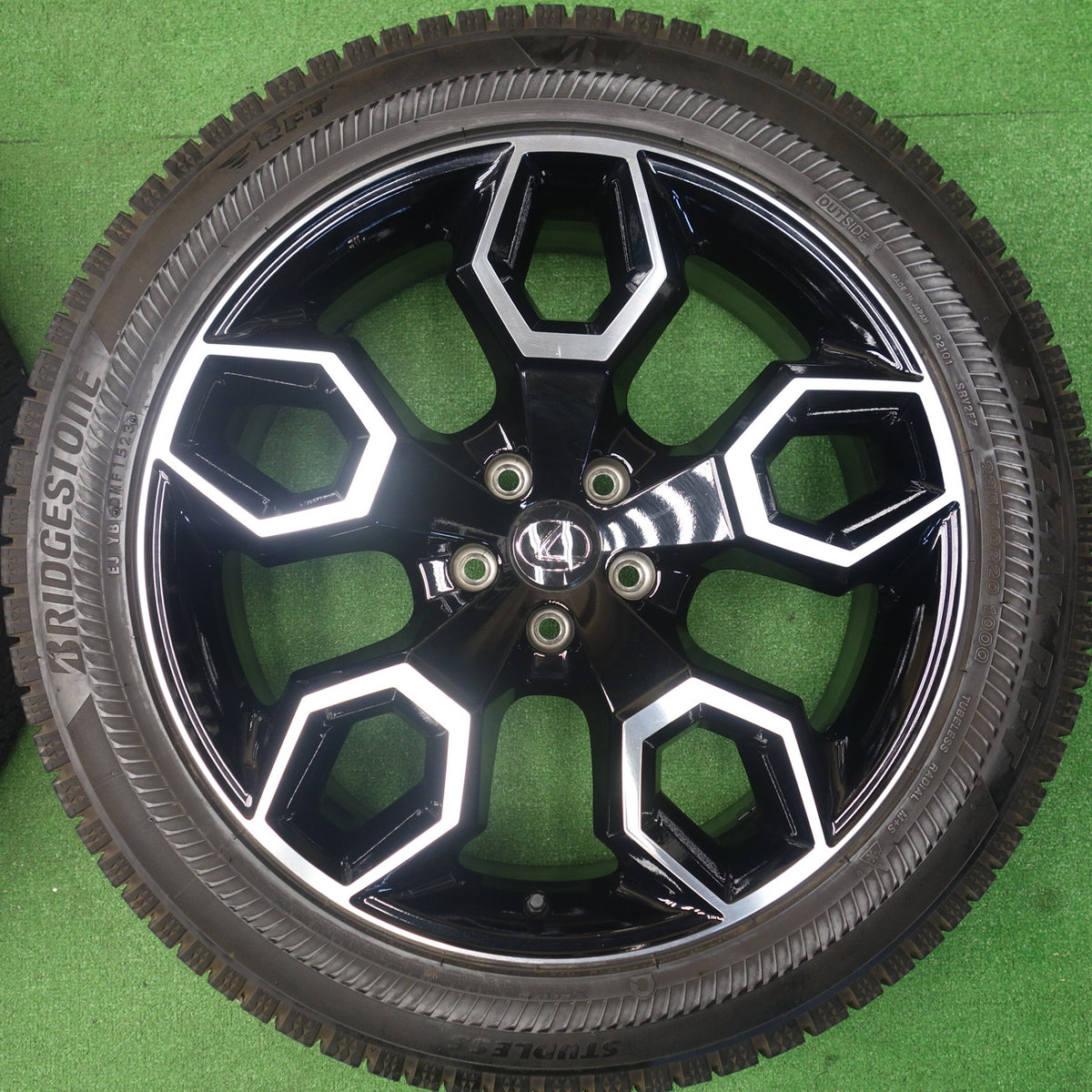 バリ溝!23年!キレイ!9分★レクサス NX 純正 OP ENKEI 235/50R20 スタッドレス ブリヂストン ブリザック RFT 20インチ エンケイ PCD114.3/5H★6051804KTス