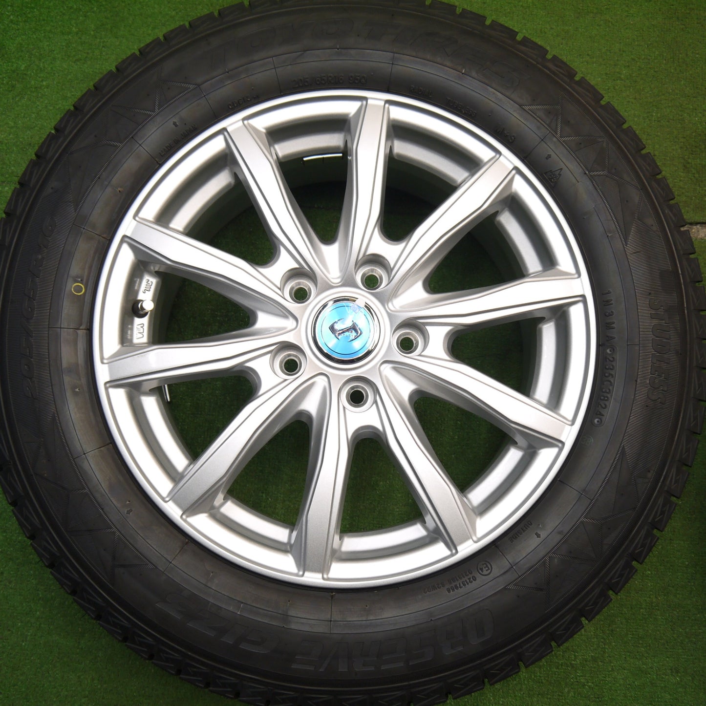 未使用!24年★スタッドレス 205/65R16 トーヨー オブザーブ GIZ3 weds ウェッズ 16インチ PCD114.3/5H★5042509Hス