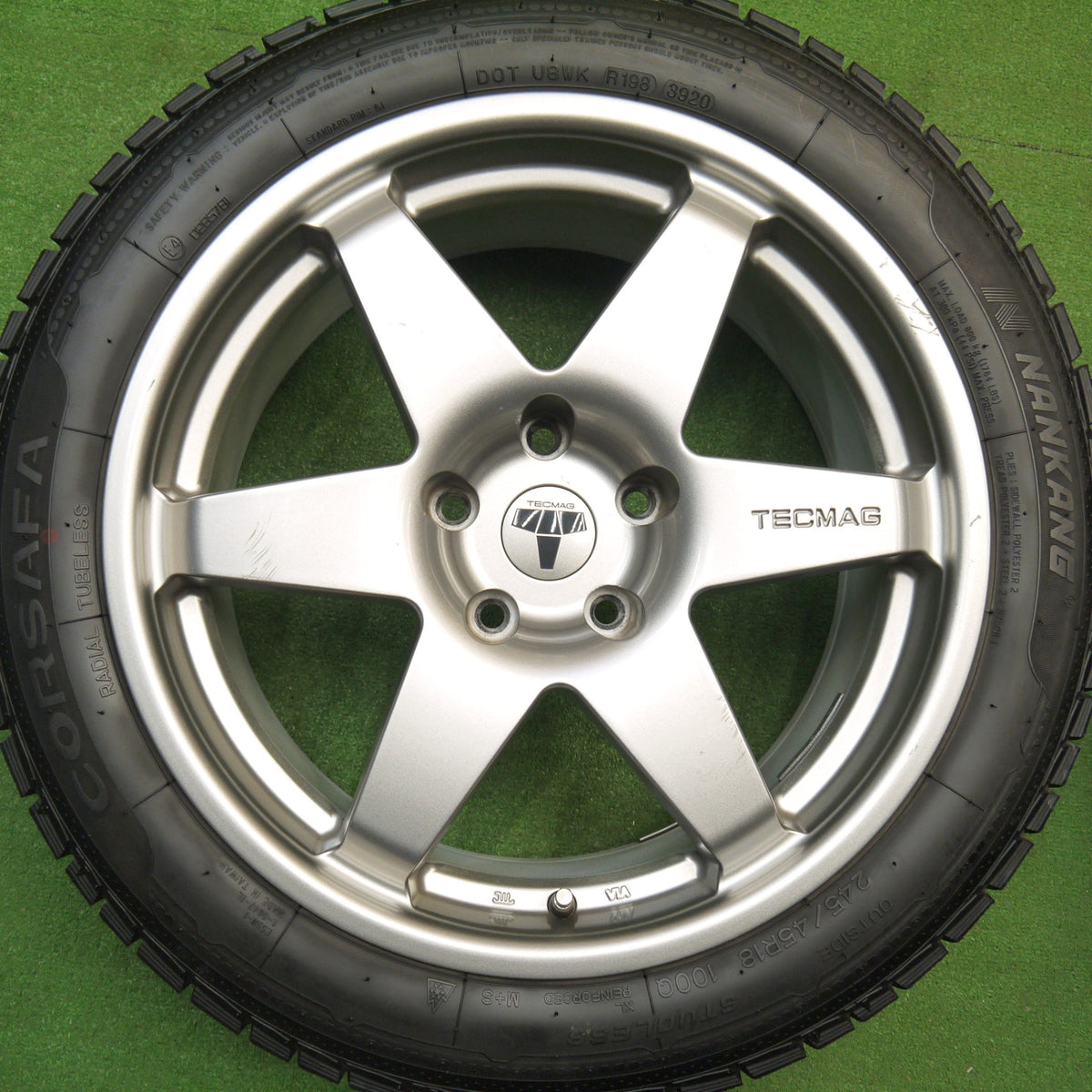 バリ溝!キレイ!9.5分★BMW 等 TECMAG Type 206R TARGA 245/45R18 スタッドレス ナンカン CORSAFA テクマグ タルガ 18インチ PCD120/5H★5112806Hス
