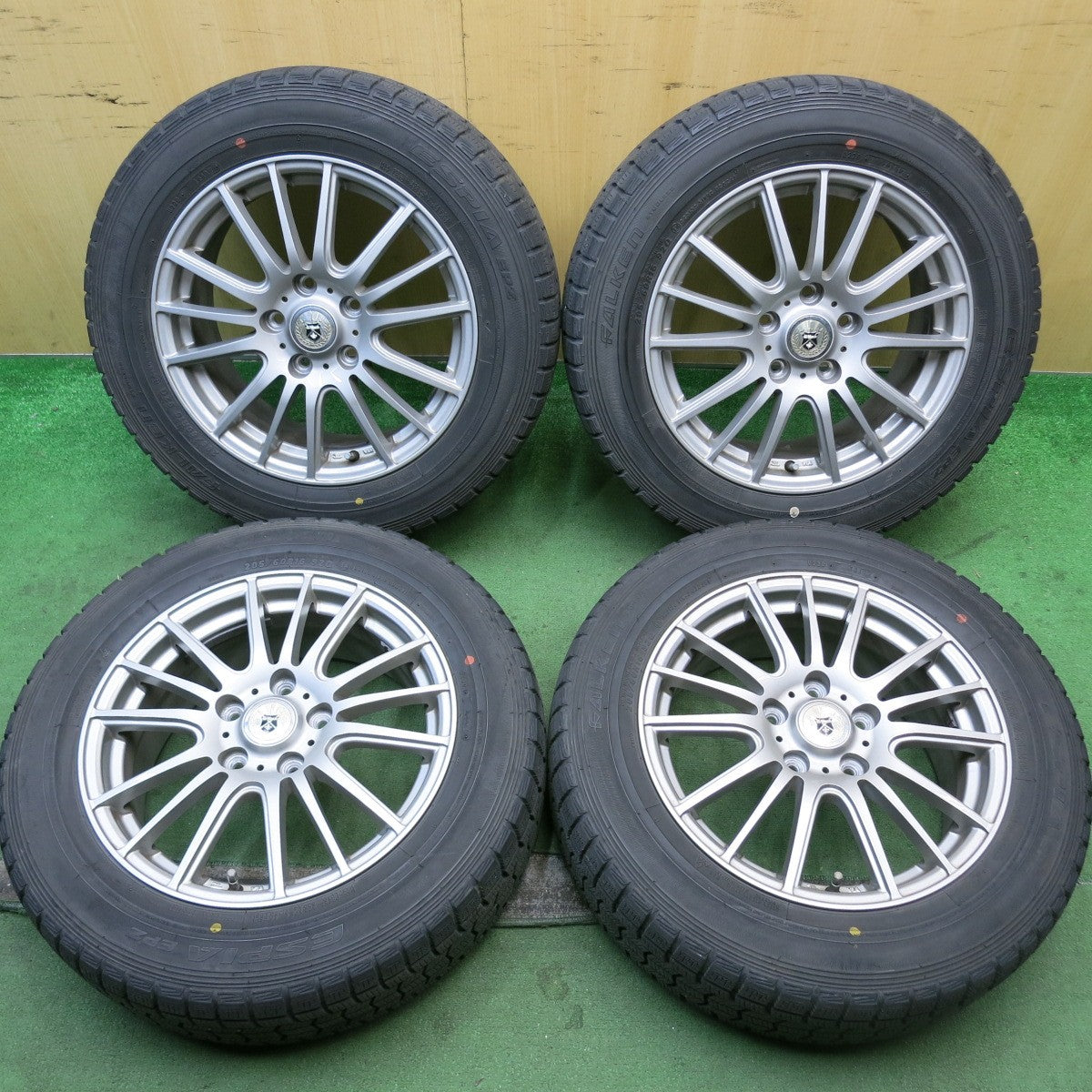 バリ溝!キレイ!9.5分★スタッドレス 205/60R16 ファルケン エスピア EPZ GMach 16インチ PCD114.3/5H★5092008HAス