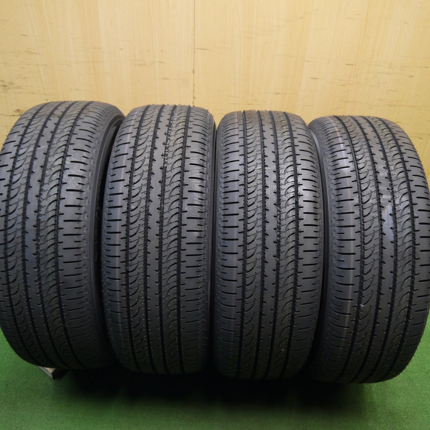新車外し!24年★三菱 デリカ D:5 シャモニー 純正 225/55R18 ヨコハマ ジオランダー SUV G055 G055E 18インチ PCD114.3/5H★5042105Hノ