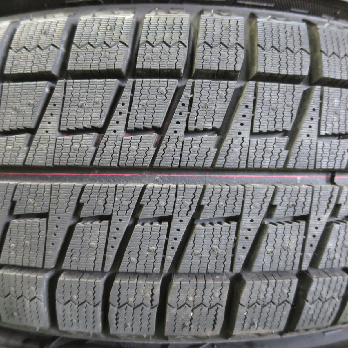 バリ溝!キレイ!ほぼ10分★スタッドレス 175/65R15 ブリヂストン ブリザック REVO2 VELVA ヴェルヴァ 15インチ PCD100/4H★5051905イス
