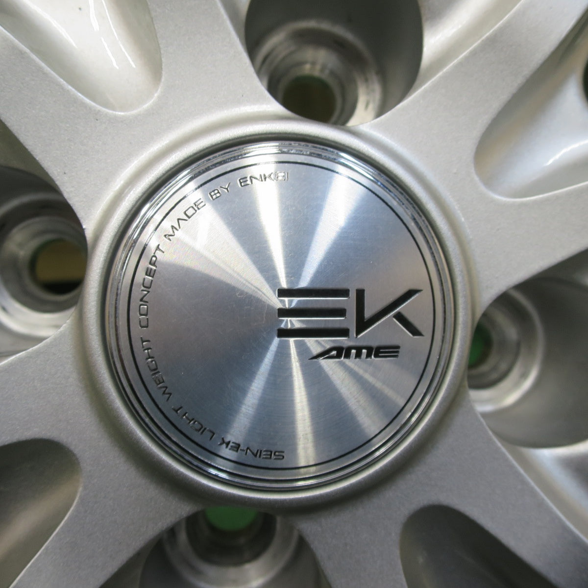 タイヤほぼ未使用!23年!キレイ★スタッドレス 175/65R15 ダンロップ ウインターマックス WM02 SEIN EK AME ENKEI ザイン エンケイ 15インチ PCD100/4H★5042803イス