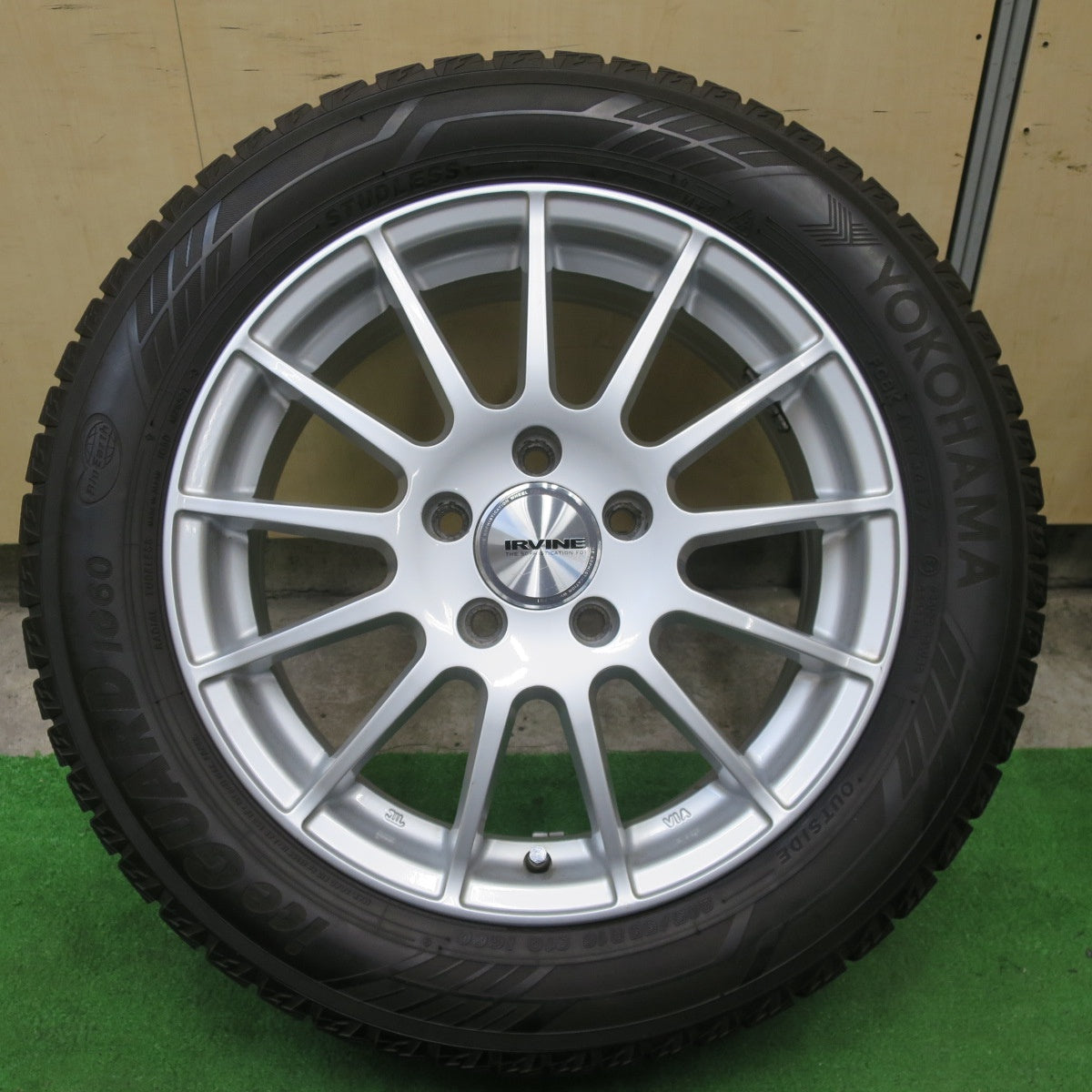 バリ溝!キレイ!8.5分★ベンツ 等 IRVINE F01 205/55R16 スタッドレス ヨコハマ アイスガード iG60 16インチ アーヴィン PCD112/5H★5061302TTス