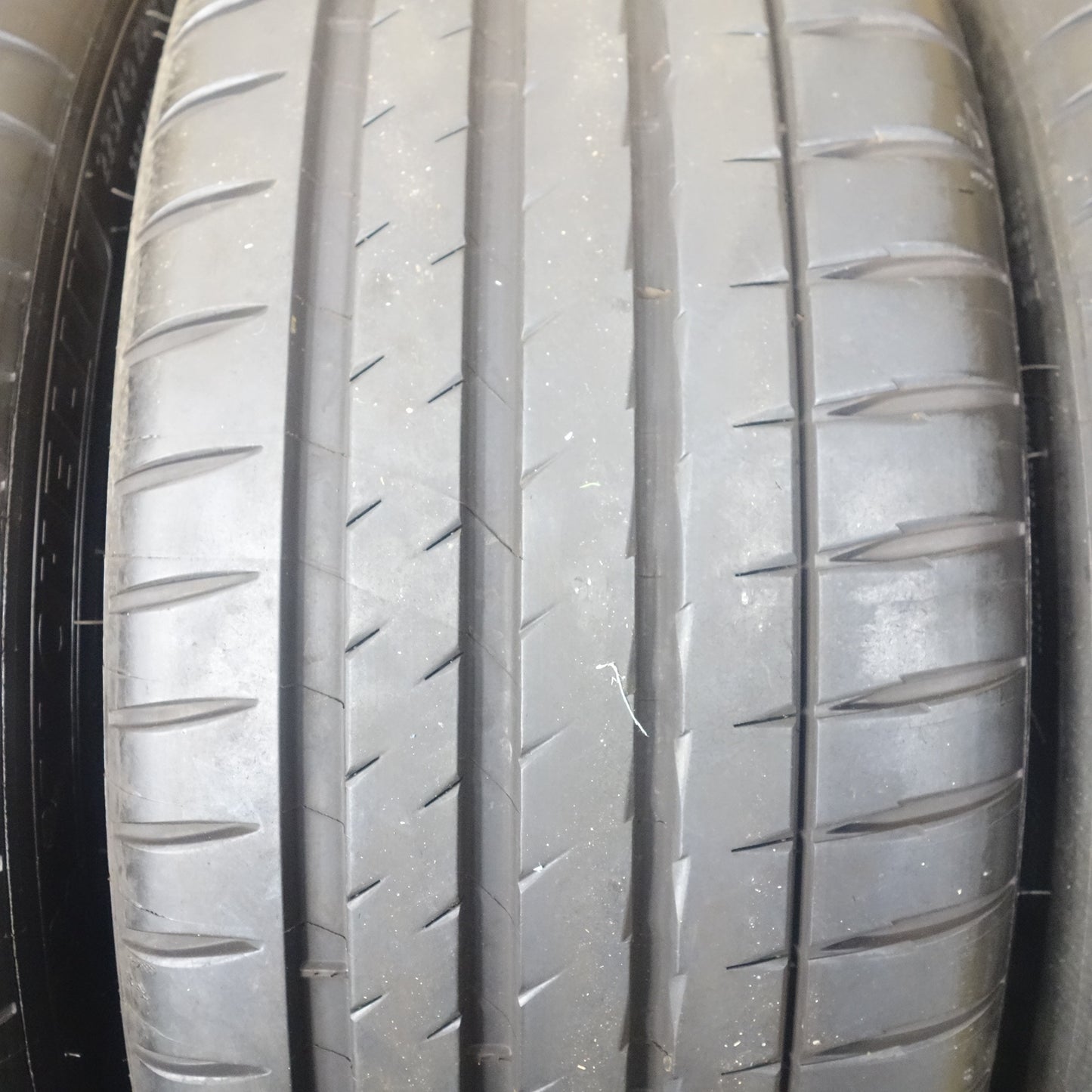 バリ溝!24年!9.5分★225/40R18 ミシュラン パイロットスポーツ 4 S タイヤ 18インチ GRヤリス カローラスポーツ GR86 BRZ インプレッサ 等★6013005KTノタ