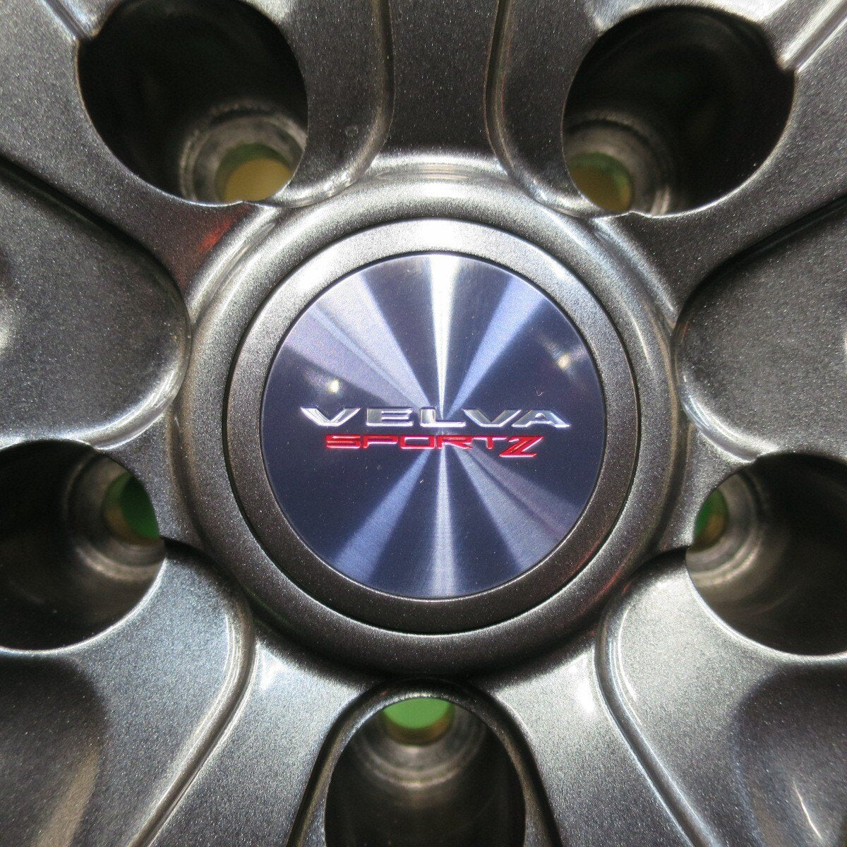バリ溝!23年!キレイ!9.5分以上★スタッドレス 225/55R19 ヨコハマ アイスガード iG70 VELVA SPORTZ ヴェルヴァ 19インチ PCD114.3/5H★5020105イス