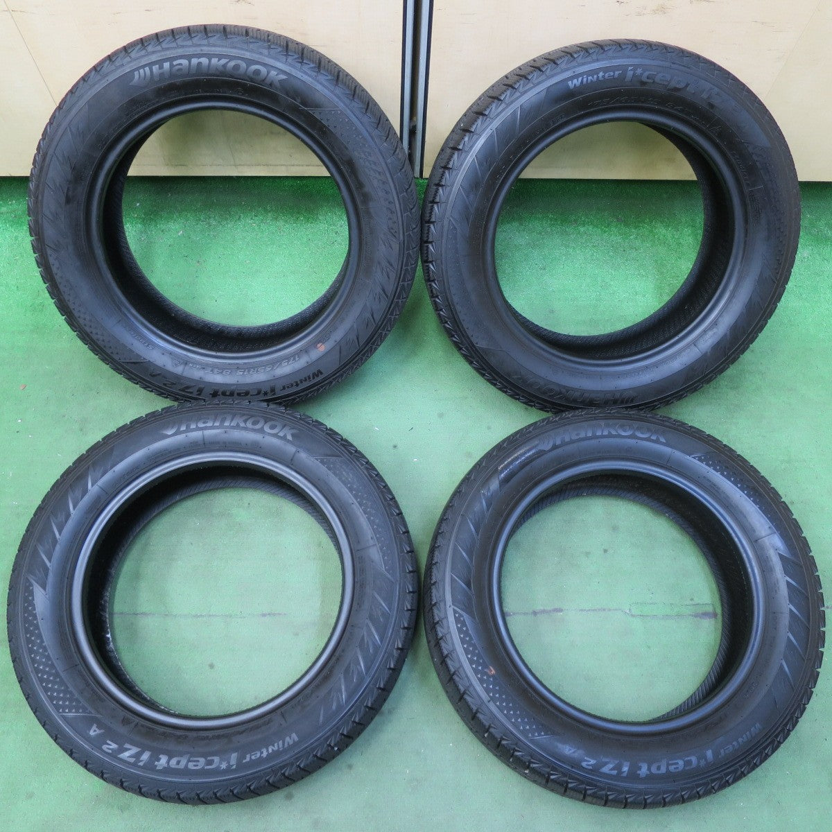 バリ溝!21年!9.5分★スタッドレス 175/65R15 ハンコック ウインター アイセプト IZ2A 15インチ ヤリス アクア スイフト フィット 等★5063009イスタ