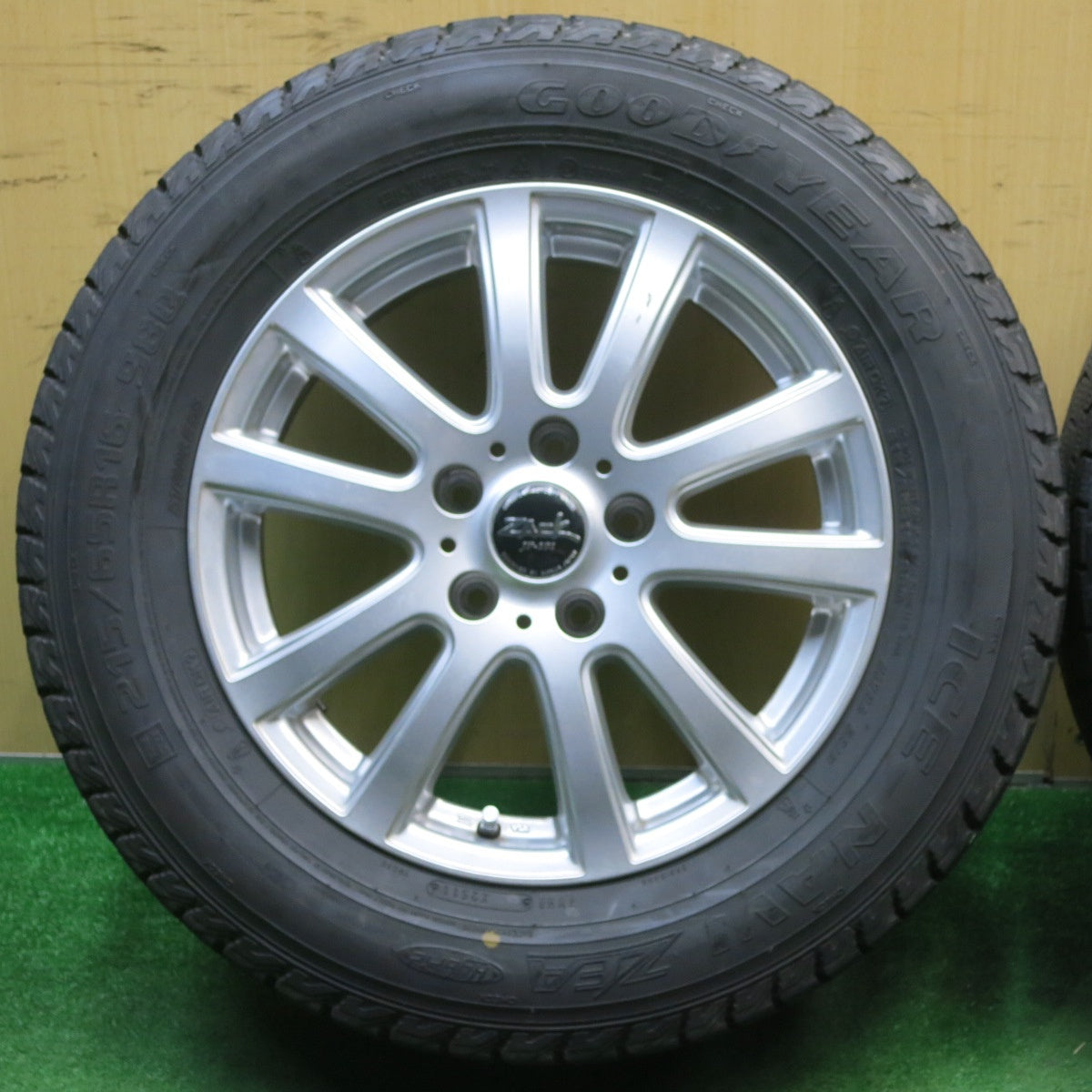 超バリ溝!キレイ!ほぼ10分★スタッドレス 215/65R16 グッドイヤー アイスナビ ZEA ZACK JP-101 MONZA ザック 16インチ PCD114.3/5H★5042802NJス