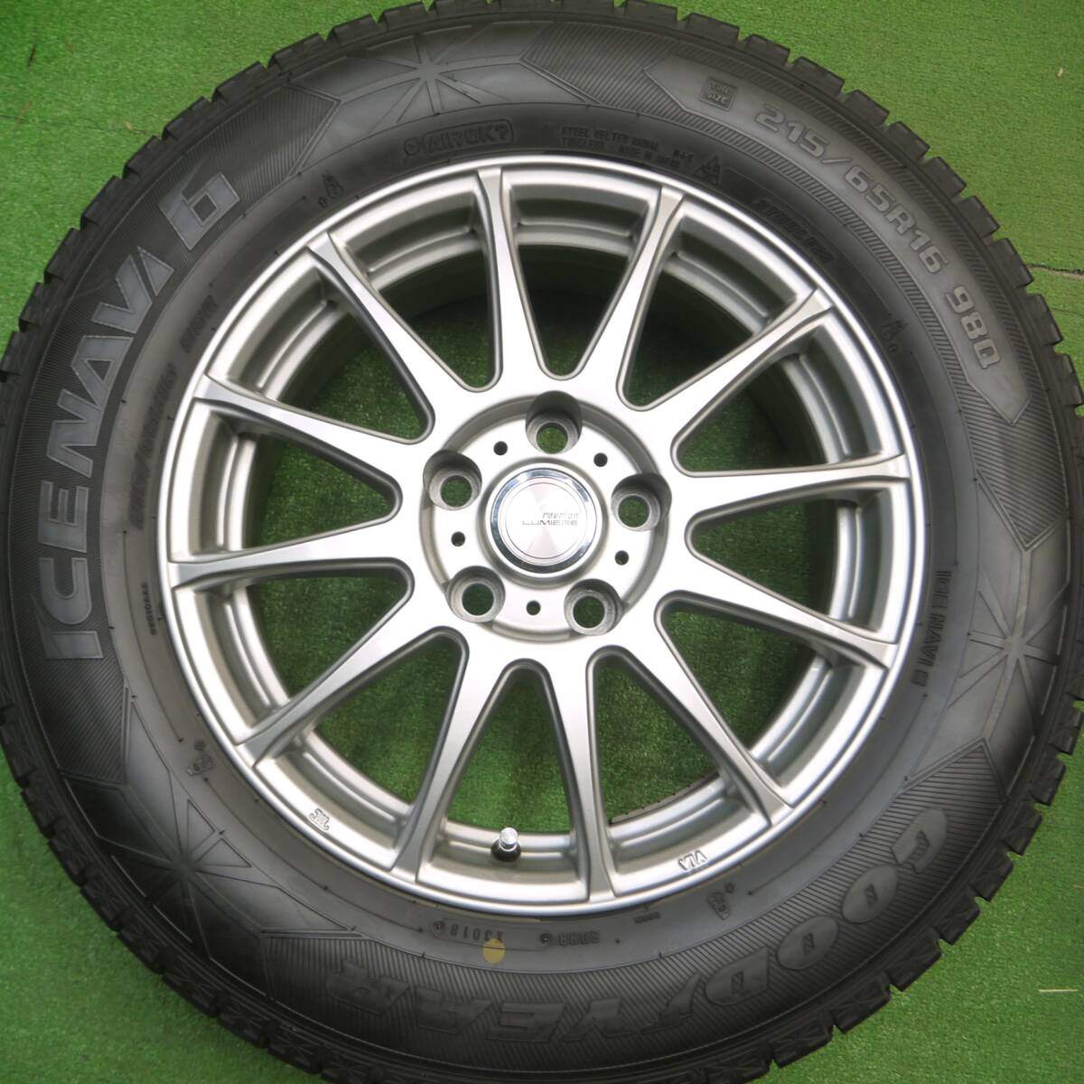バリ溝!キレイ!9.5分以上★スタッドレス 215/65R16 グッドイヤー アイスナビ7 ravrion LUMIERE ラブリオン 16インチ PCD114.3/5H★5011503Hス