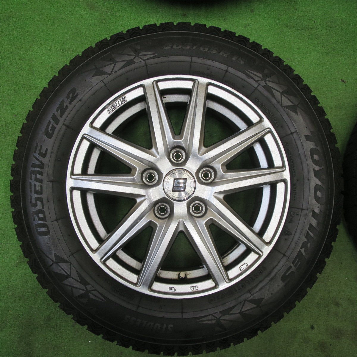 バリ溝!21年!キレイ!9分★スタッドレス 205/65R15 トーヨー オブザーブ GIZ2 SEIN ザイン 15インチ PCD114.3/5H★5090101TTス