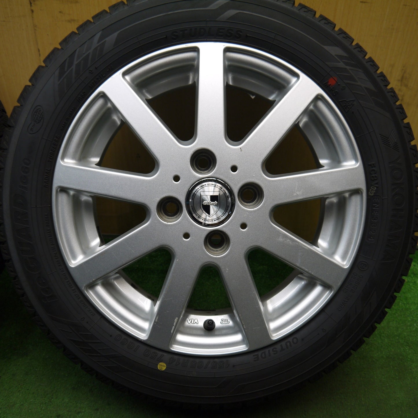 超バリ溝!24年!ほぼ10分★スタッドレス 155/65R14 ヨコハマ アイスガード iG60 GMach 14インチ PCD100/4H★5072901Hス