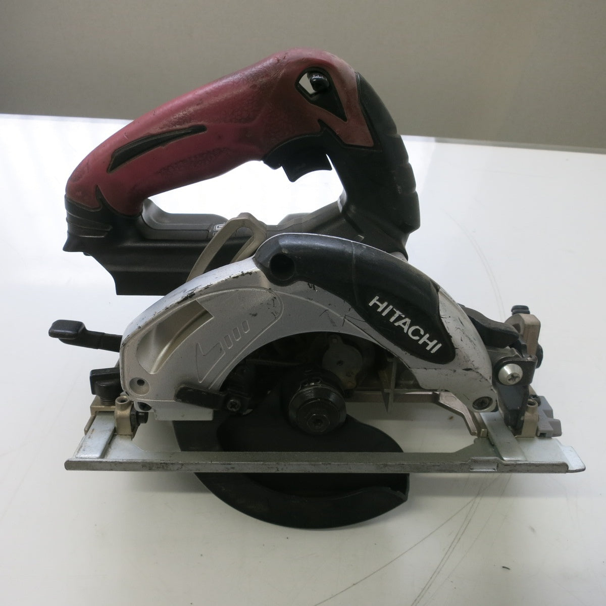 日立 コードレス丸ノコC3606DA(2XP) 早い者勝ち 黒 日立 コードレス丸ノコ 日立 コードレス丸ノコC3606DA(2XP) 早い者勝ち