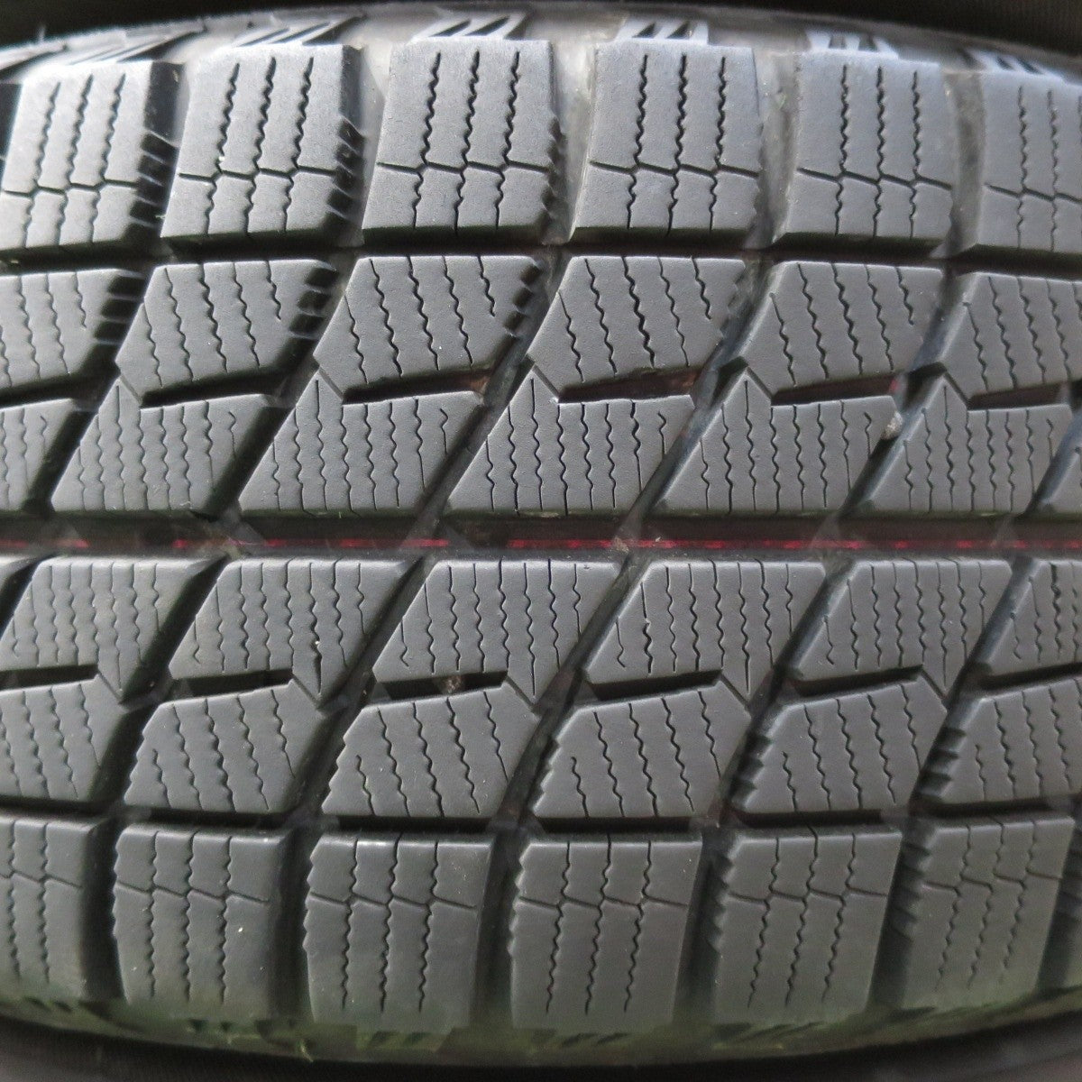 バリ溝!キレイ!9分★スタッドレス 195/65R15 アイスエスポルテ e:vance HA1 エヴァンス 15インチ PCD114.3/5H★5012511イス