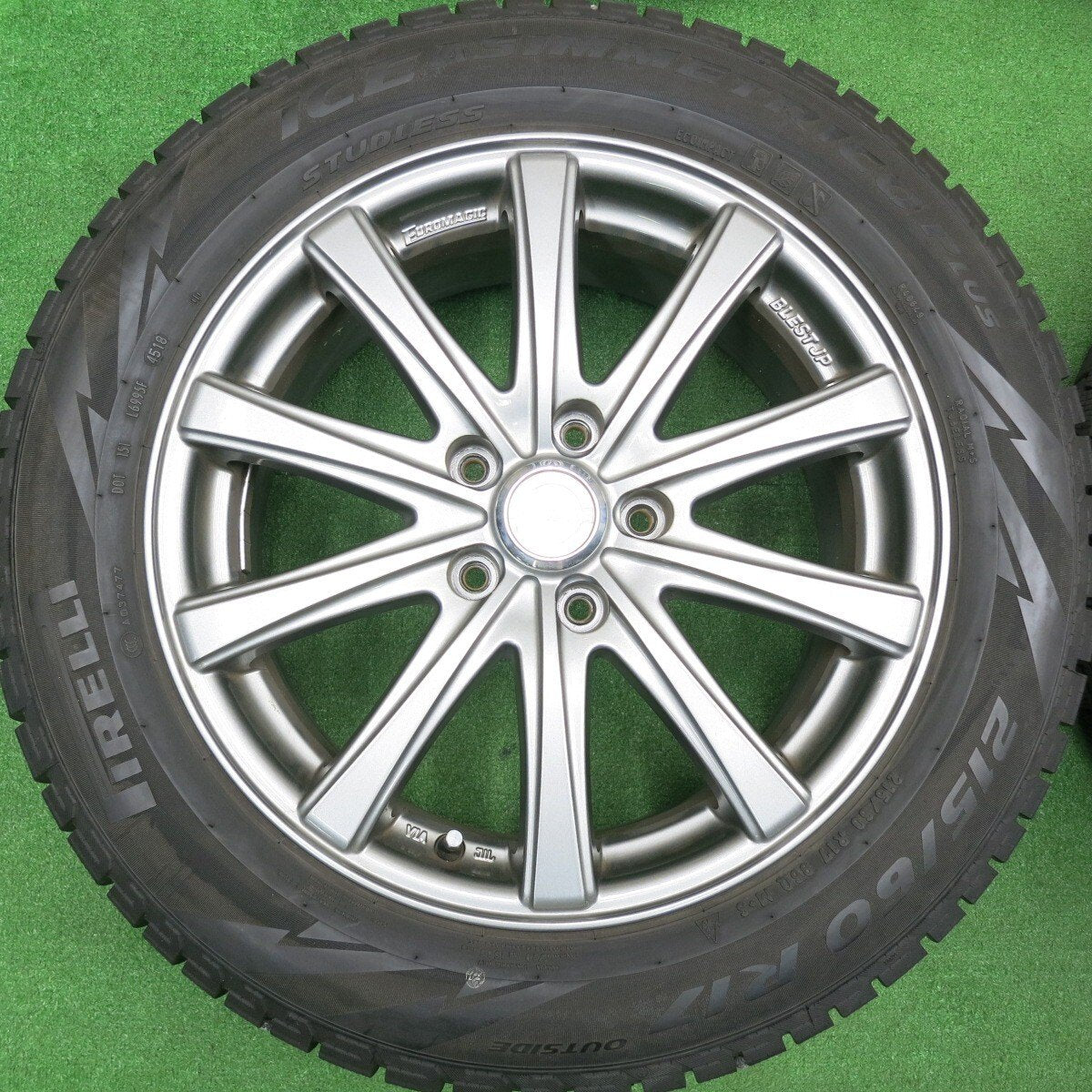 バリ溝!キレイ!9.5分★スタッドレス 215/60R17 ピレリ アイスアシンメトリコ プラス EUROMAGIC BLEST JP 17インチ PCD114.3/5H★4112901HAス