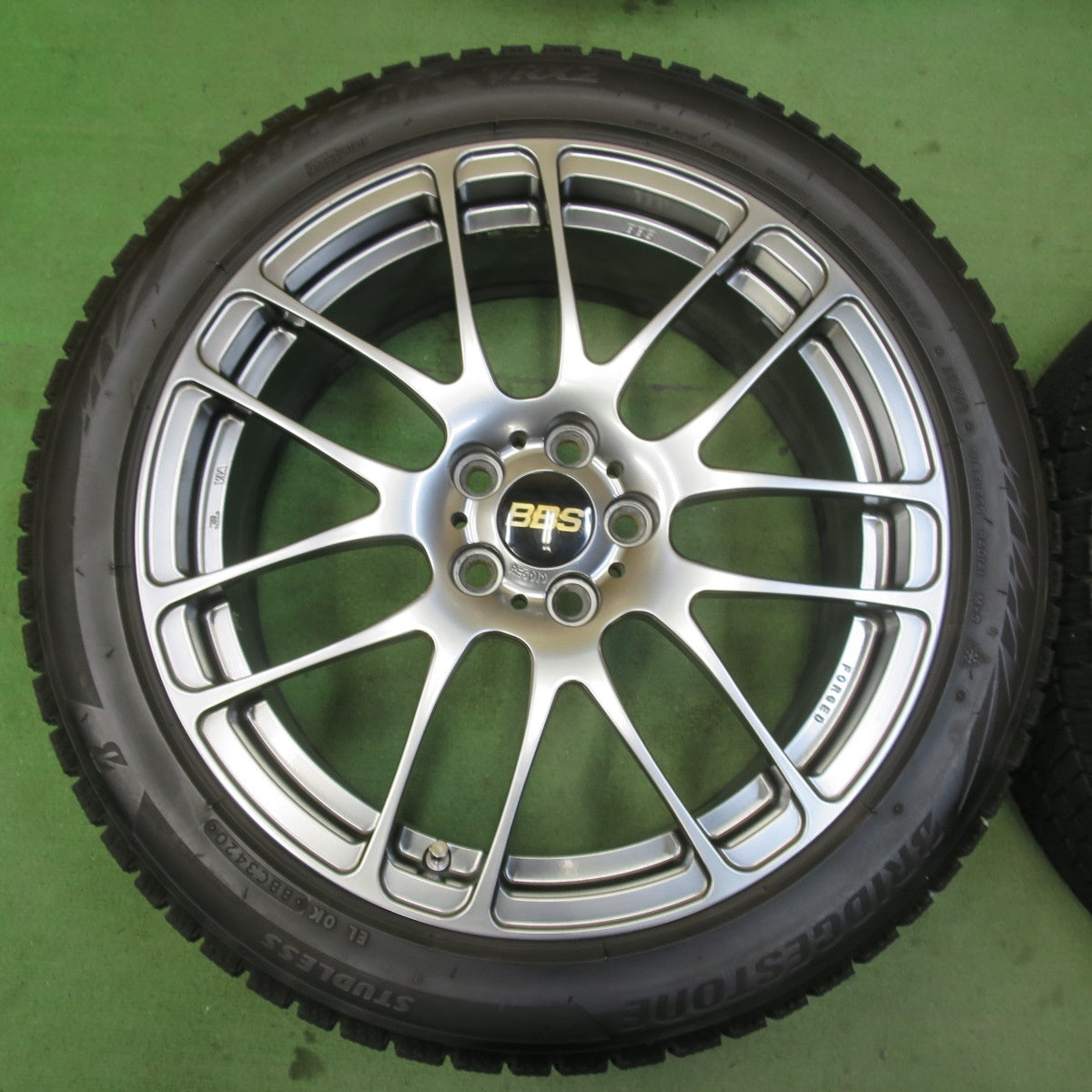 バリ溝!キレイ!9分★プリウス 86 BRZ 等 BBS RE-L2 RE5010 鍛造 215/45R17 スタッドレス ブリヂストン ブリザック VRX2 17インチ PCD100/5H★5092904イス