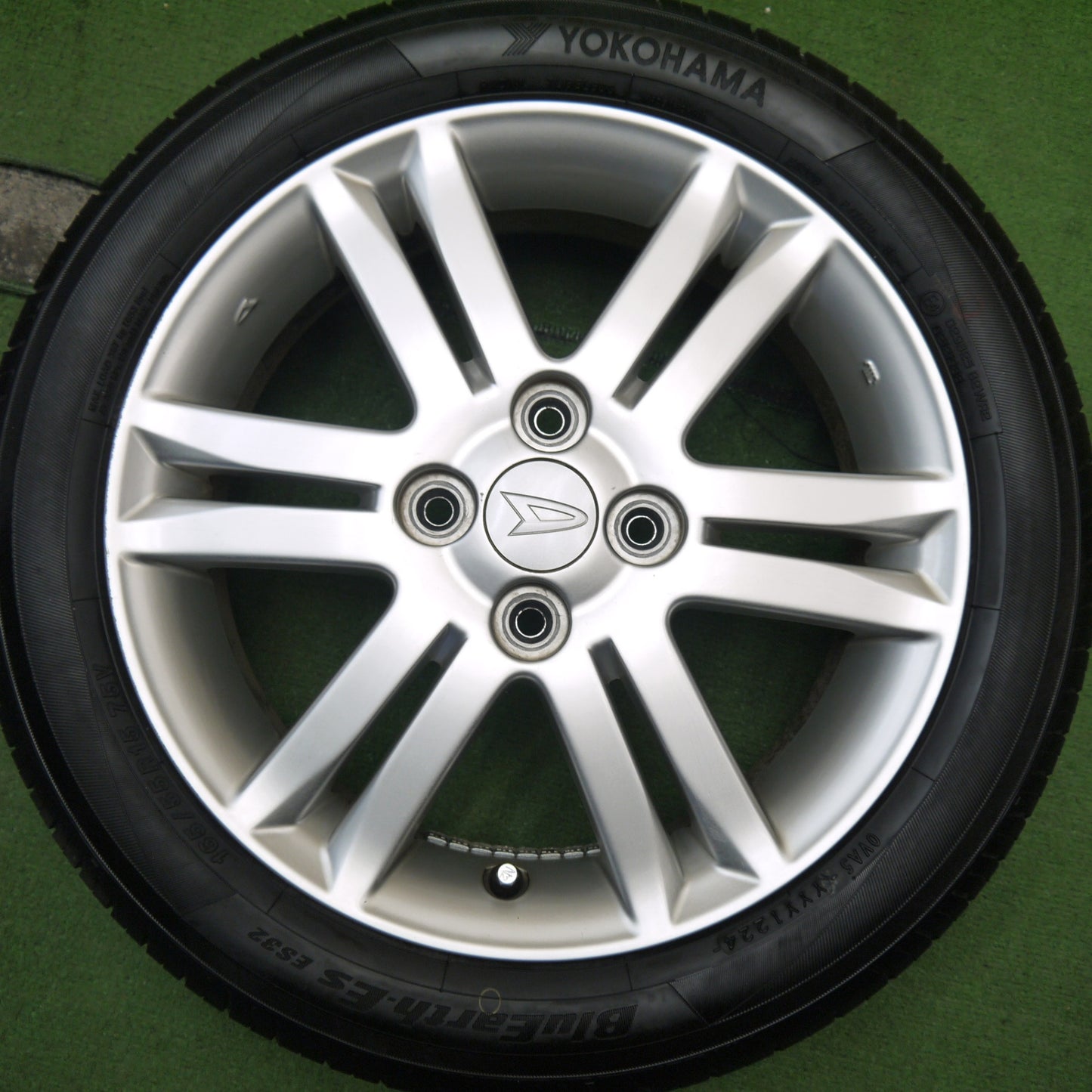 4本価格!24年★ダイハツ ムーヴ タント カスタム タフト 等 純正 165/55R15 ヨコハマ BluEarth-ES ES32 15インチ PCD100/4H★5061611Hノ
