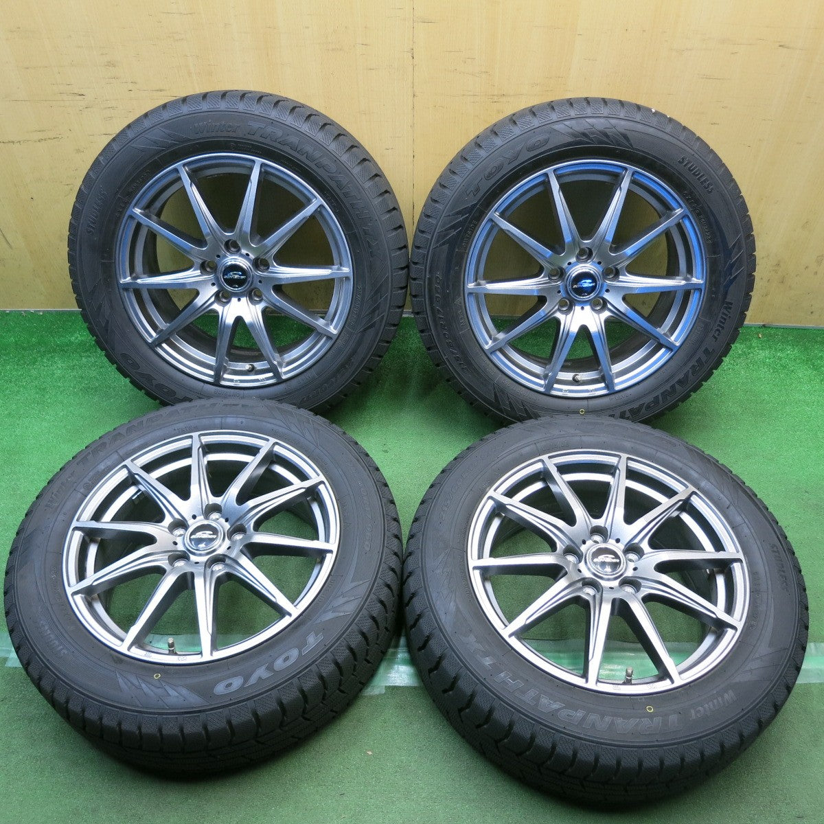 バリ溝!23年!9.5分◎スタッドレス 215/60R17 トーヨー ウインター トランパス TX SCHNEIDER MiD シュナイダー 17インチ PCD114.3/5H◎6100801HAス