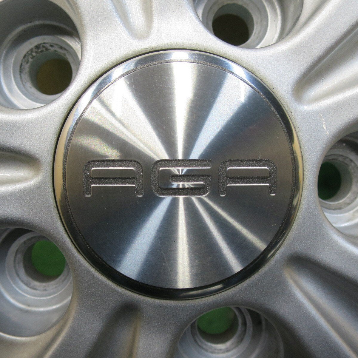 バリ溝!キレイ!ほぼ10分★アウディ ワーゲン 等 AGA DORF 215/60R16 スタッドレス ダンロップ ウインターマックス WM01 16インチ PCD112/5H★4121102イス