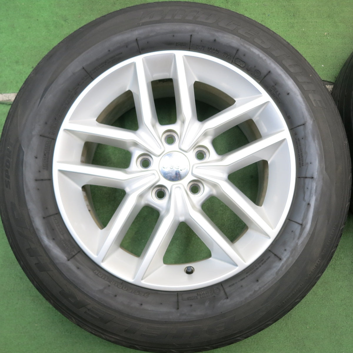 キレイ★JEEP ジープ グランドチェロキー 純正 265/60R18 ブリヂストン デューラー H/P スポーツ 18インチ PCD127/5H★5081903HAノ
