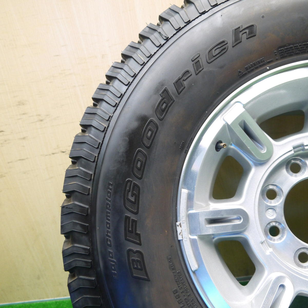 新車外し!1本★ハマー H2 純正 315/70R17 121/118R BFグッドリッチ All-Terrain T/A KO 17インチ PCD165.1/8H★5100801Hノ