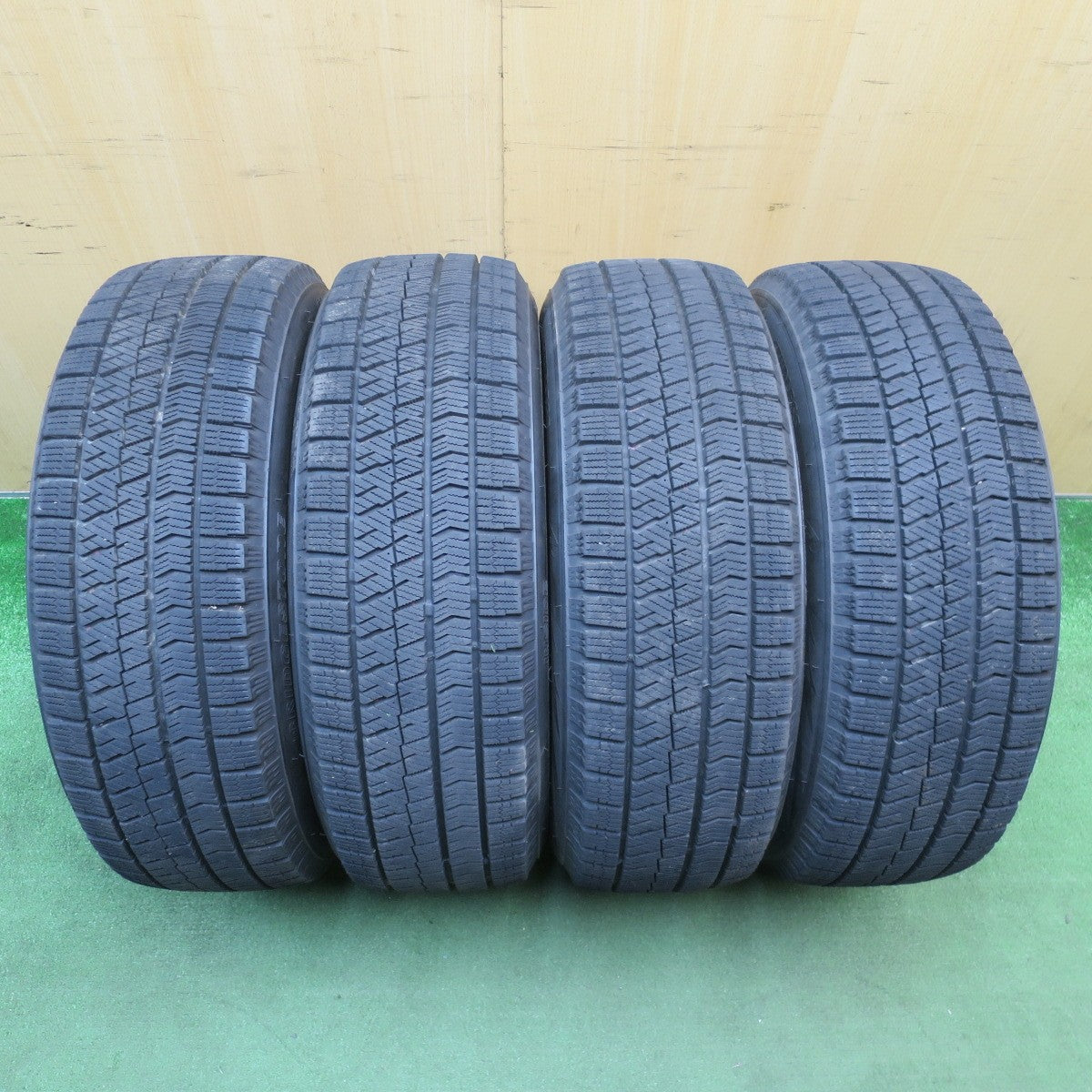 バリ溝!キレイ!9分★スタッドレス 195/65R15 ブリヂストン ブリザック VRX2 SPORT KRONE スポルト クローネ 15インチ PCD114.3/5H★6042402NJス