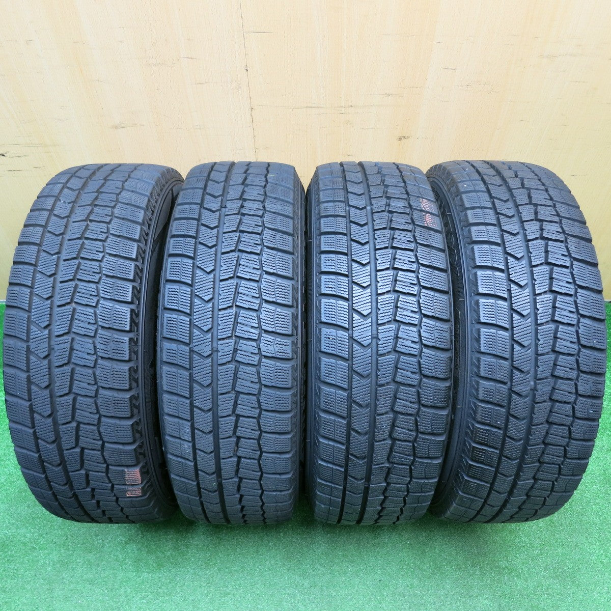 バリ溝!22年!キレイ!9.5分★スタッドレス 205/60R16 ダンロップ ウインターマックス WM02 ravrion RM01 ラブリオン 16インチ PCD114.3/5H★5110621HAス