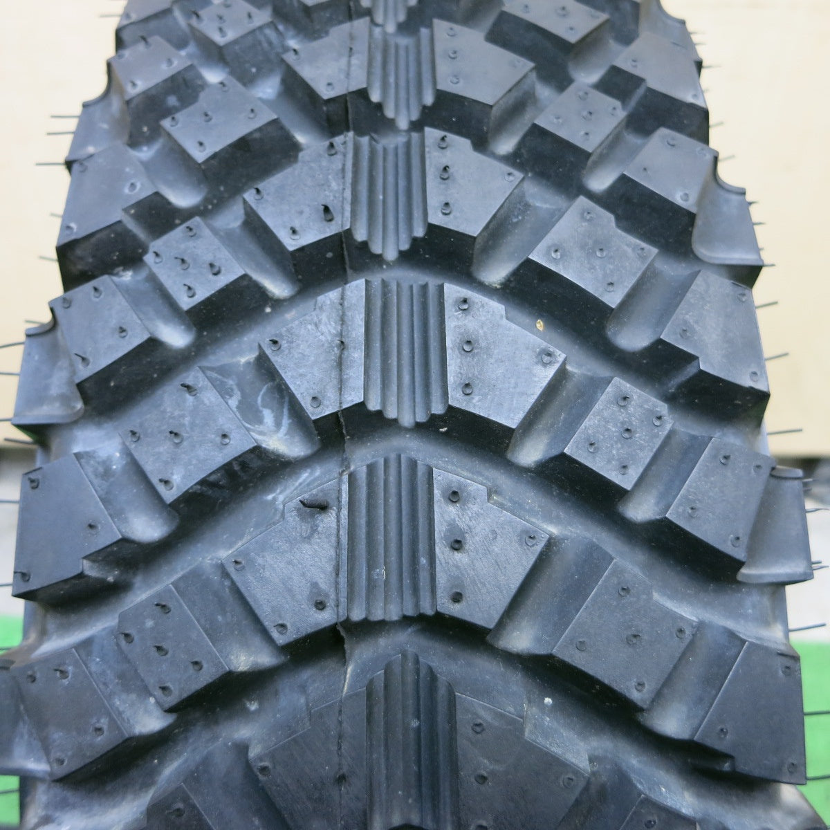 タイヤほぼ未使用!1本★スズキ JB23 ジムニー 純正 185/85R16 105/103L ヨコハマ ジオランダー M/T+ 16インチ スペア PCD139.7/5H★5052802ナノ