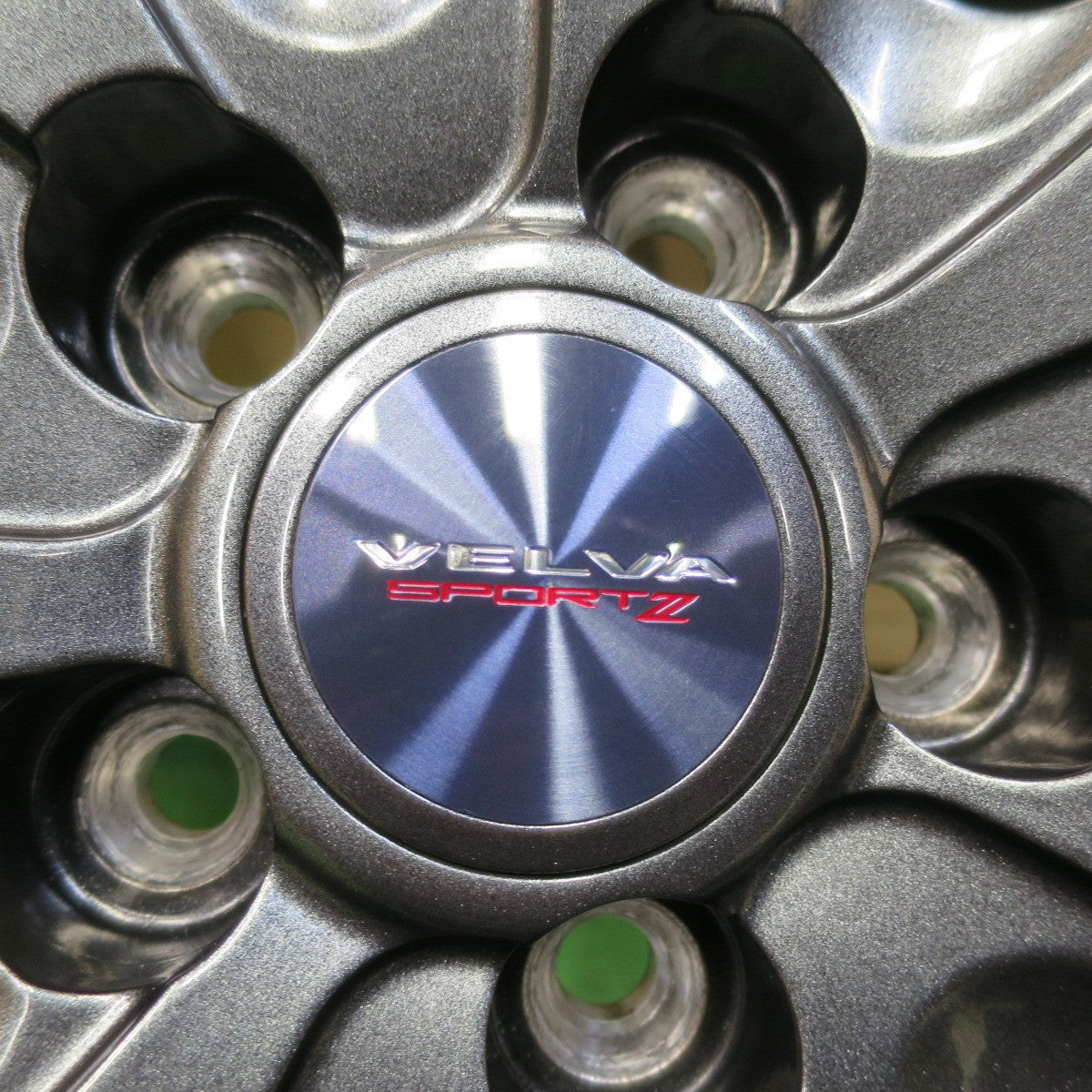 バリ溝!21年!キレイ!9.5分★インプレッサ 等 205/50R17 スタッドレス ミシュラン X-ICE SNOW VELVA SPORTZ ヴェルヴァ 17インチ PCD100/5H★5090612イス