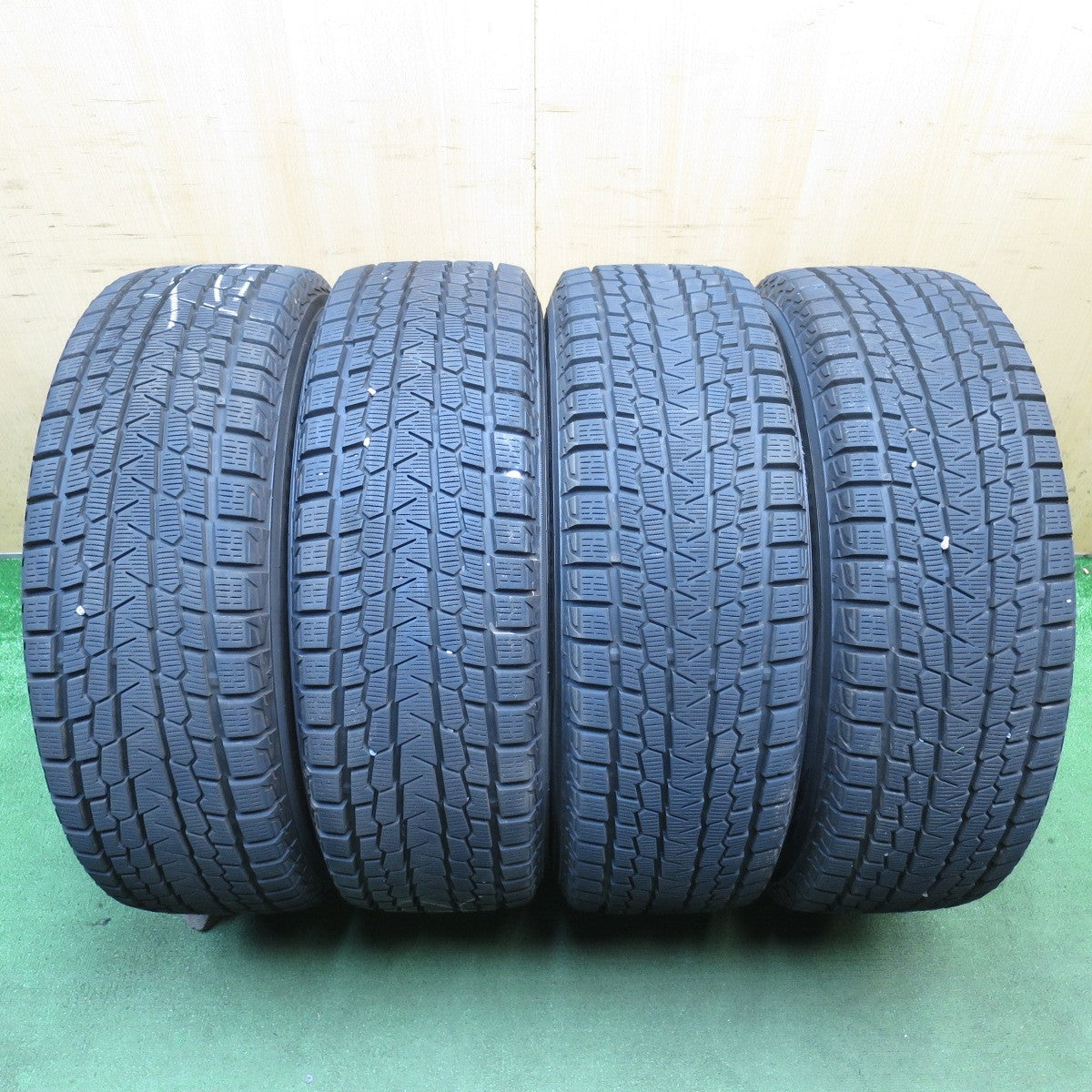 バリ溝!24年!キレイ!9.5分◎スタッドレス 225/60R18 ヨコハマ アイスガード G075 ESTROSA EST-8S エステローザ 18インチ PCD114.3/5H◎6100904NJス