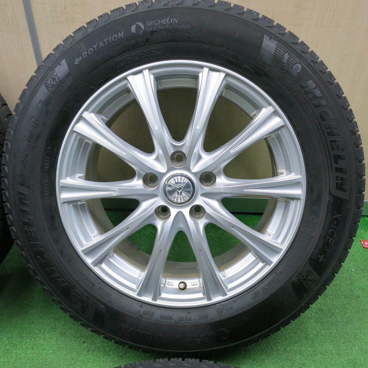 キレイ★スタッドレス 225/65R17 ミシュラン X-ICE3+ STAYER ステイヤー 17インチ PCD114.3/5H★4111907TNス