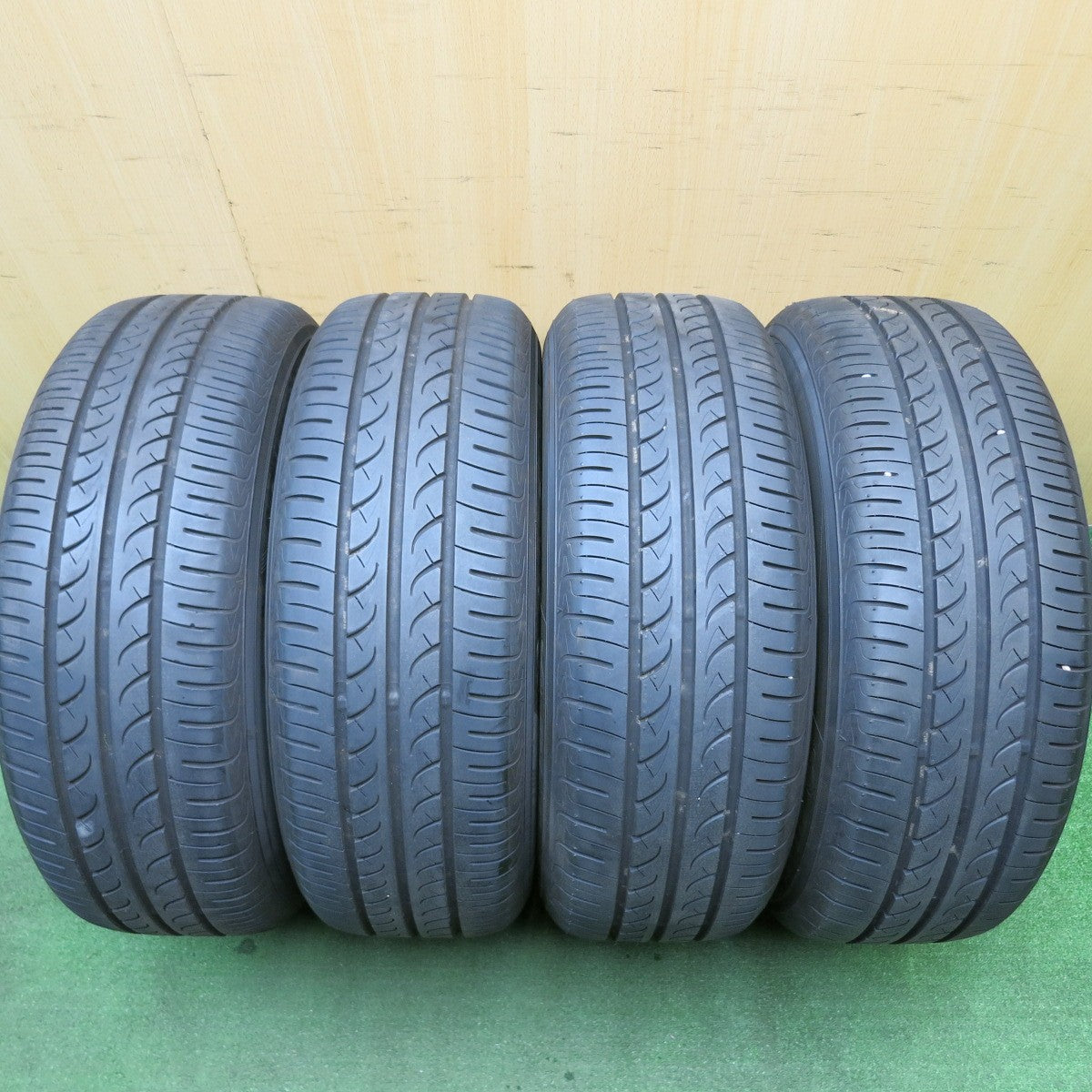 バリ溝!24年!ほぼ10分★日産 L33 ティアナ 純正 215/60R16 ヨコハマ ブルーアース 16インチ PCD114.3/5H★5050513HAノ